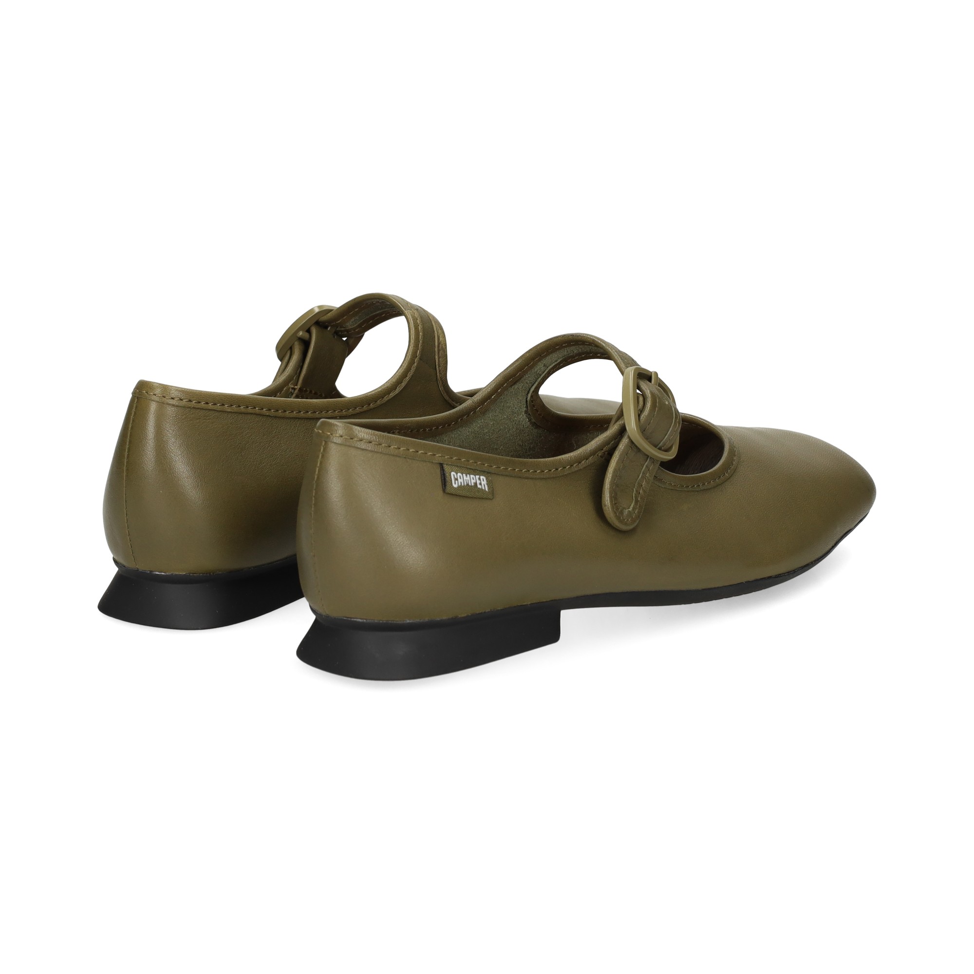 mercedes-piel-kaki