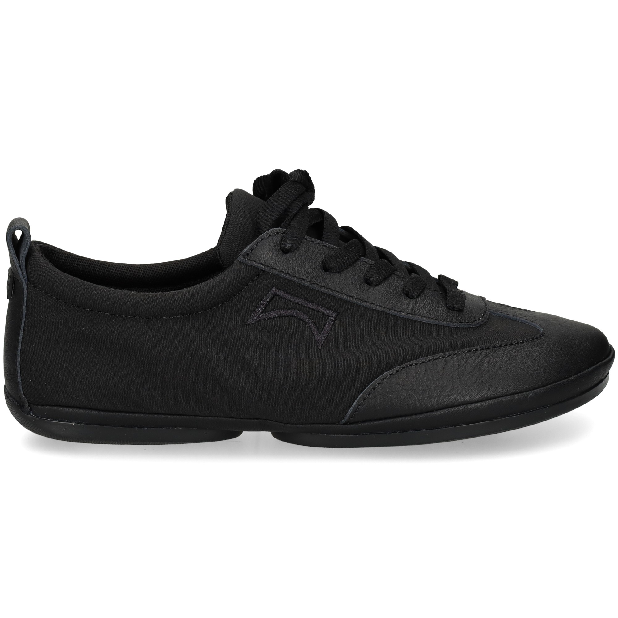 deportivo-pielante-negro