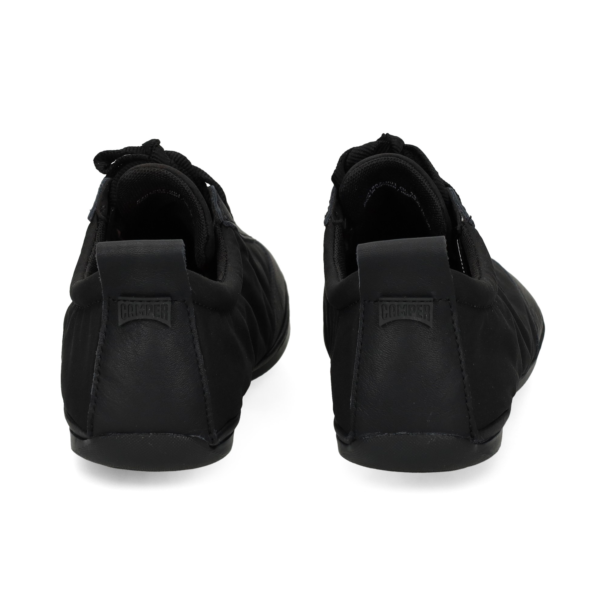 deportivo-pielante-negro