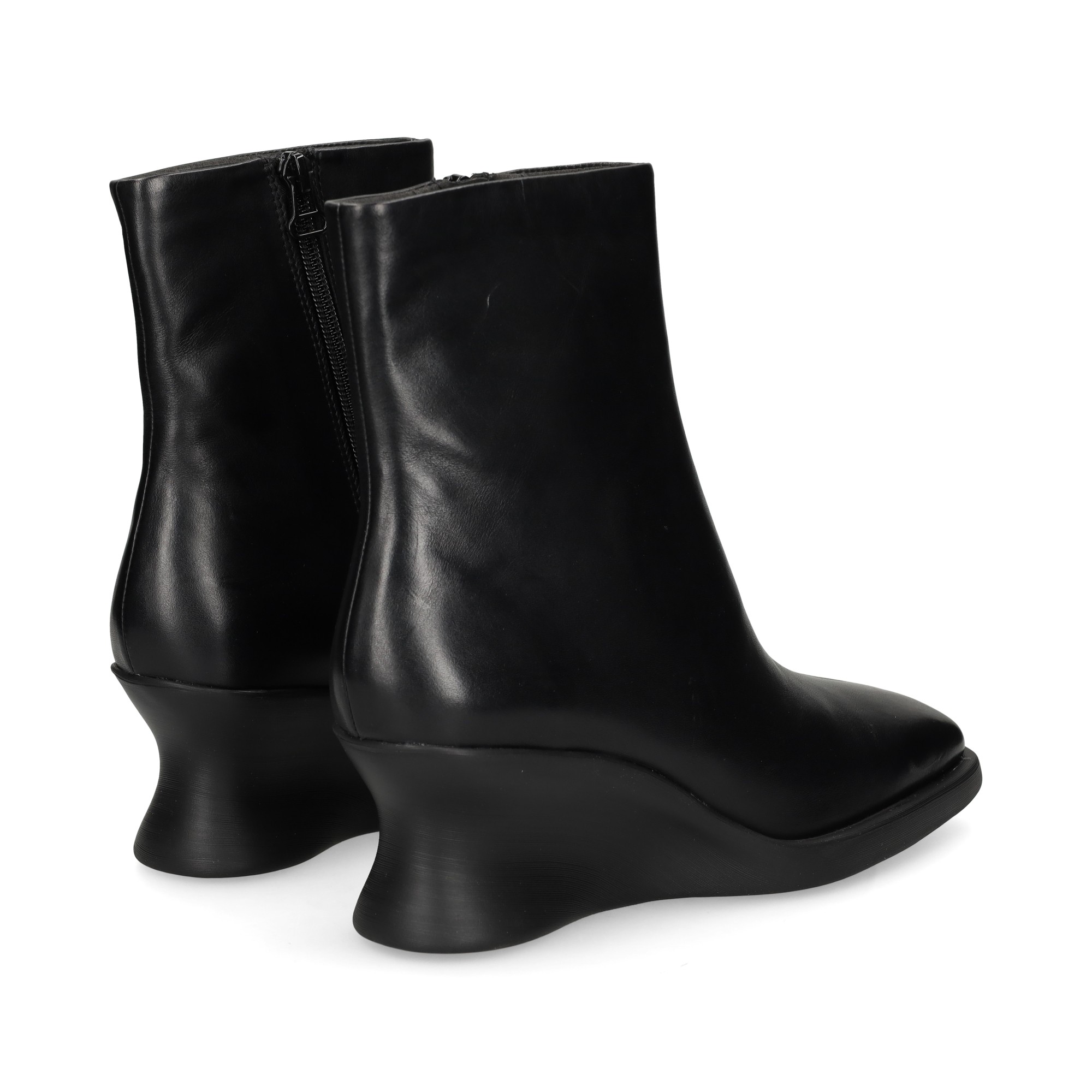 botin-piel-negro