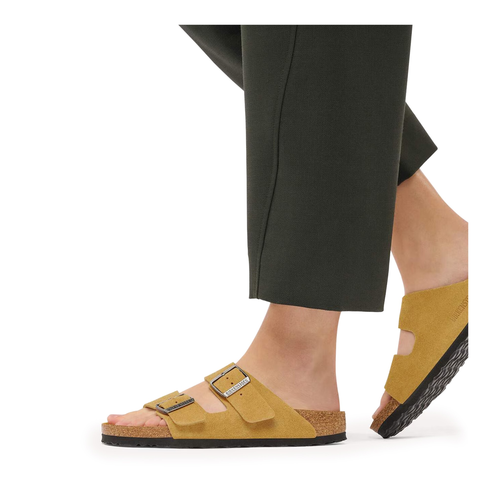 sandalia-plantilla-acolchada-ante-camel