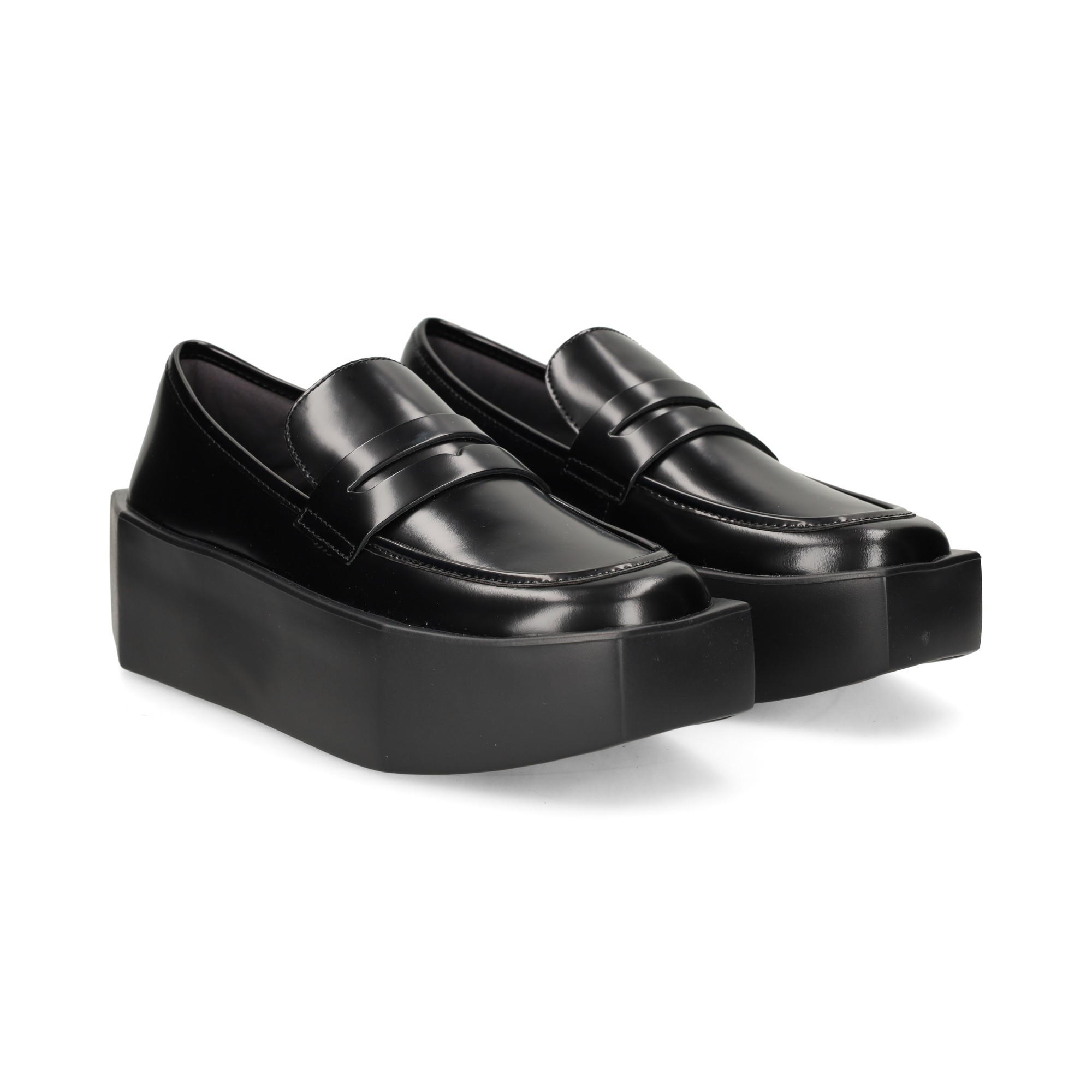 mocasin-antifaz-piel-negro