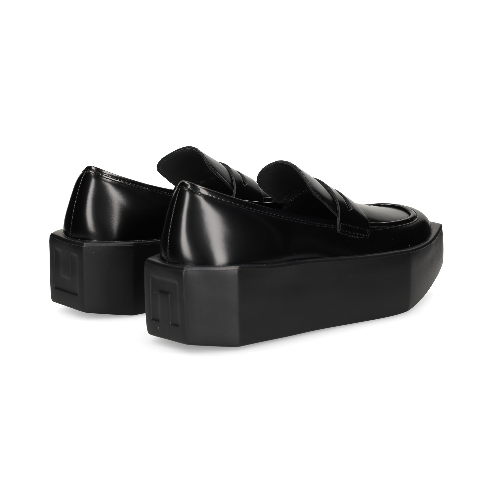 mocasin-antifaz-piel-negro