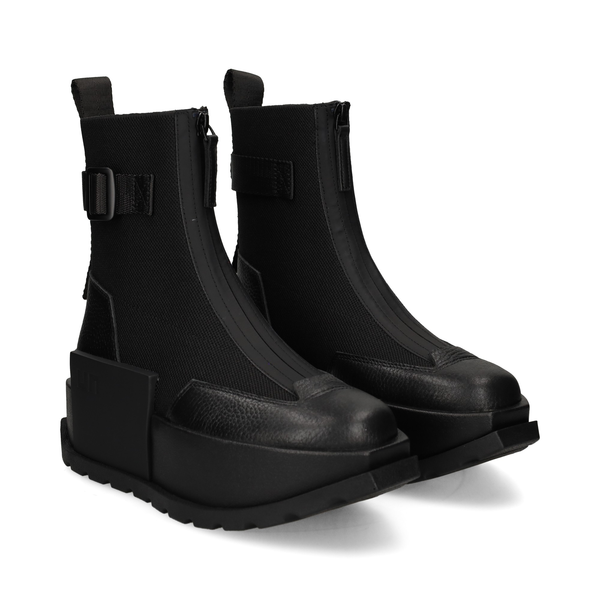 botin-plataforma-calcetin-negro