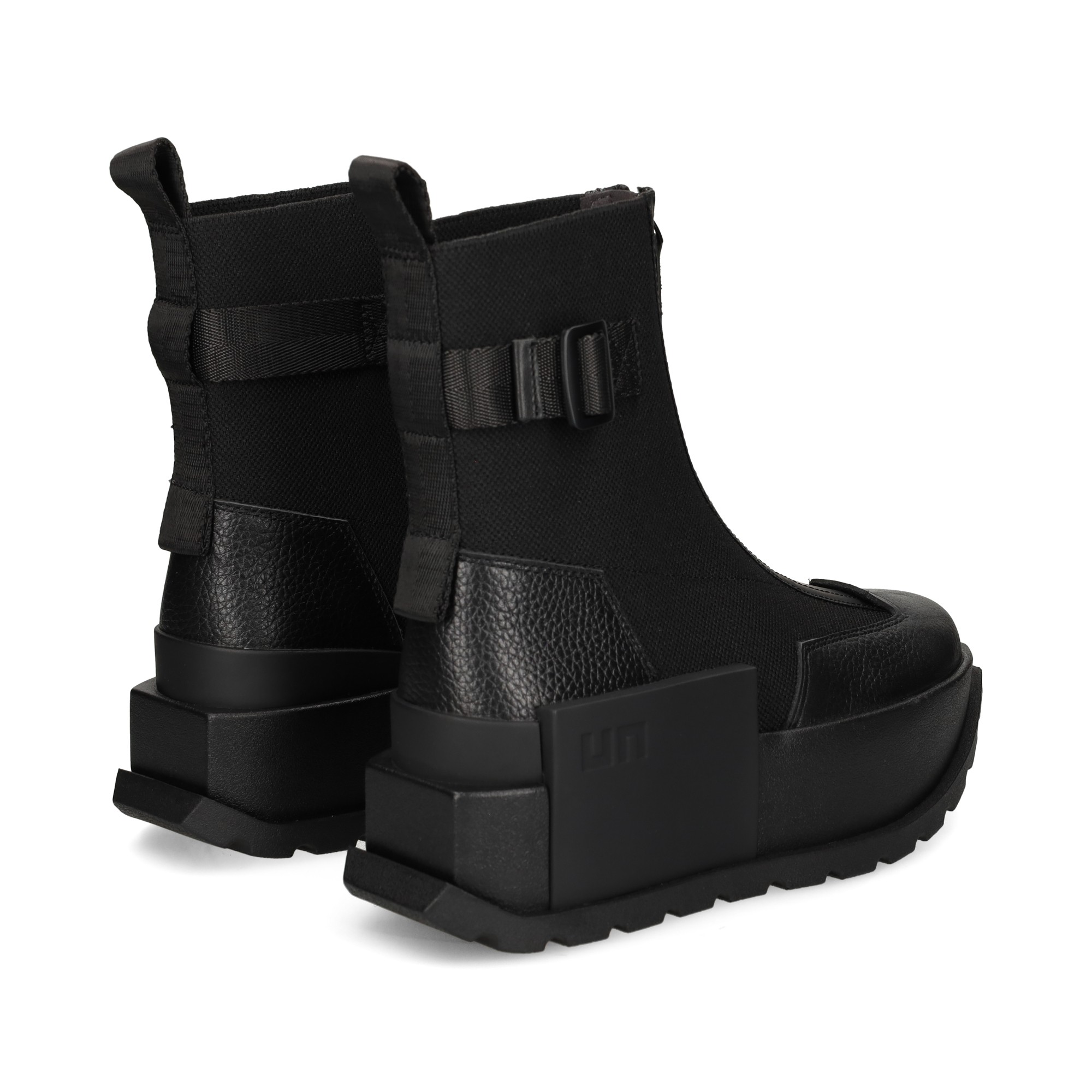 botin-plataforma-calcetin-negro