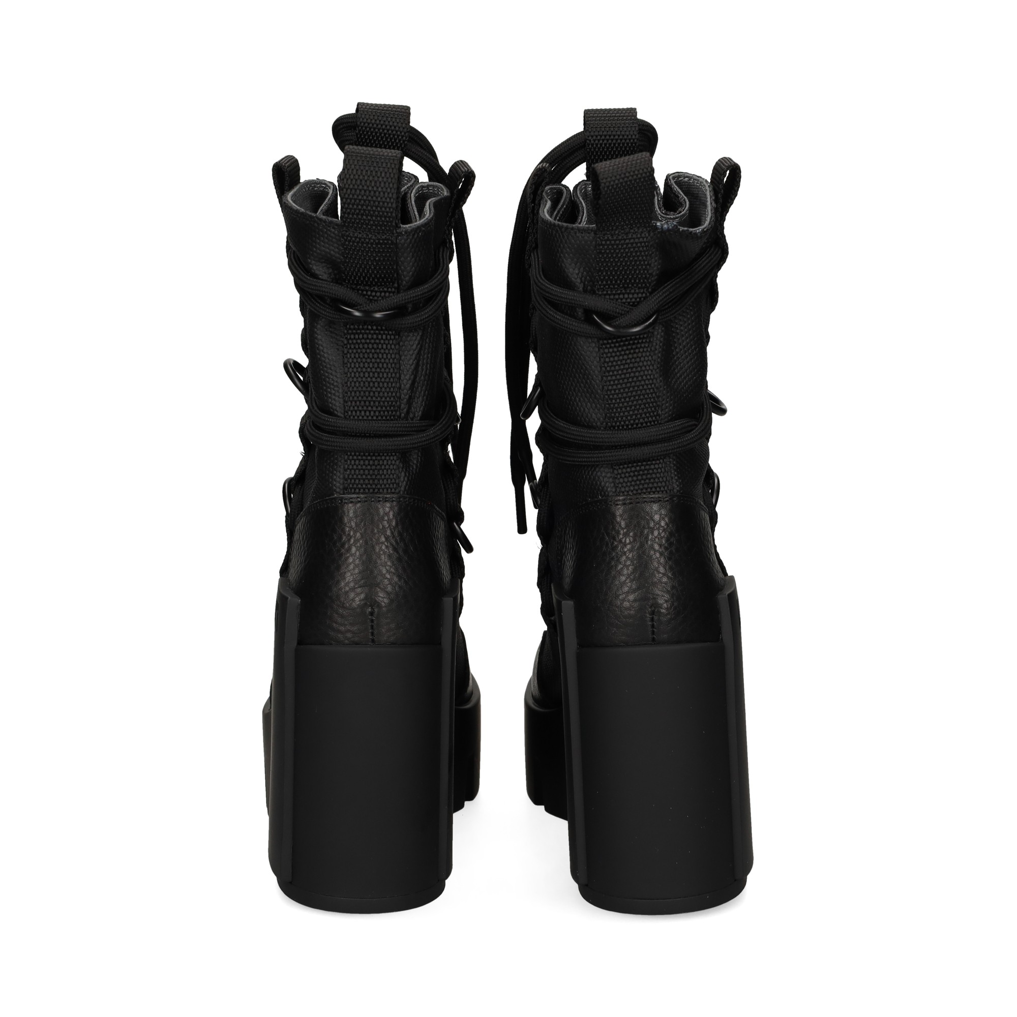 botin-atado-piel-negro