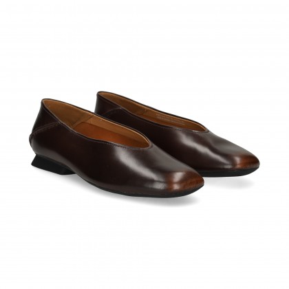 bailarina-costura-talon-piel-burdeos