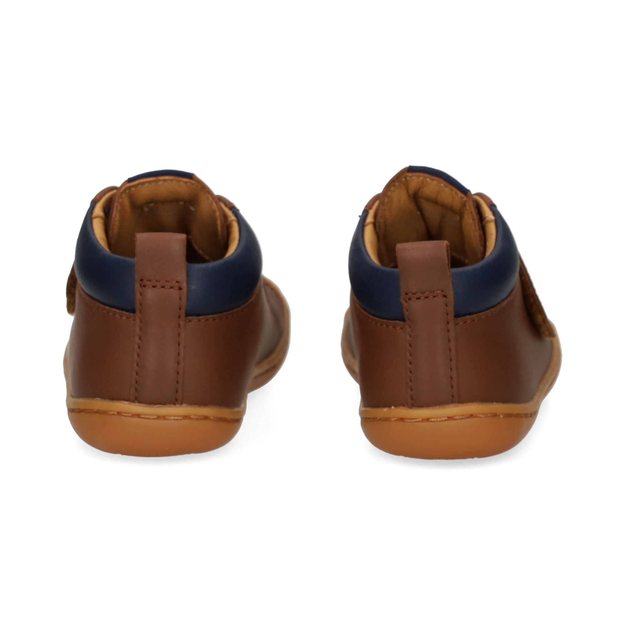 botin-velcro-piel-cuero