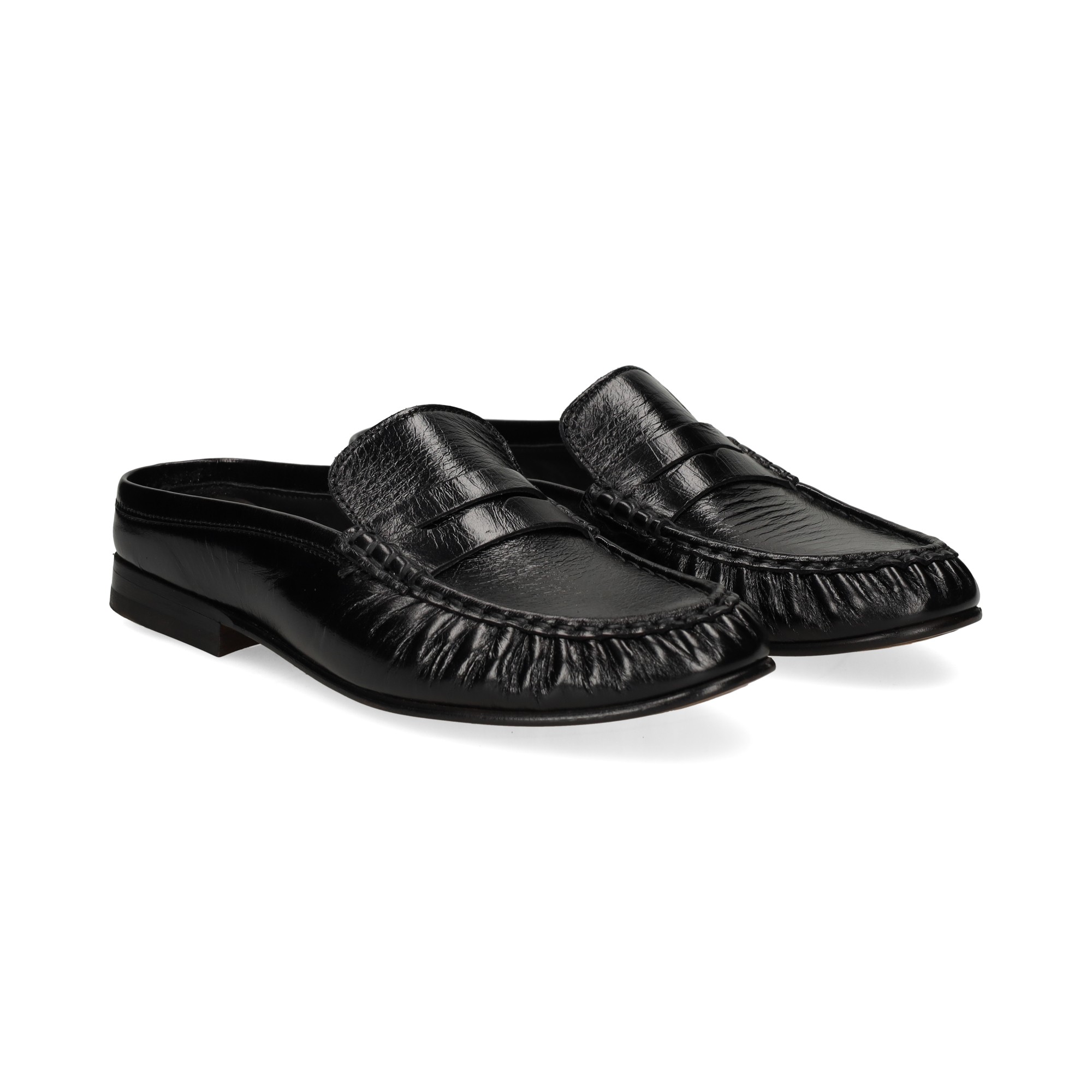 zueco-antifaz-piel-negro