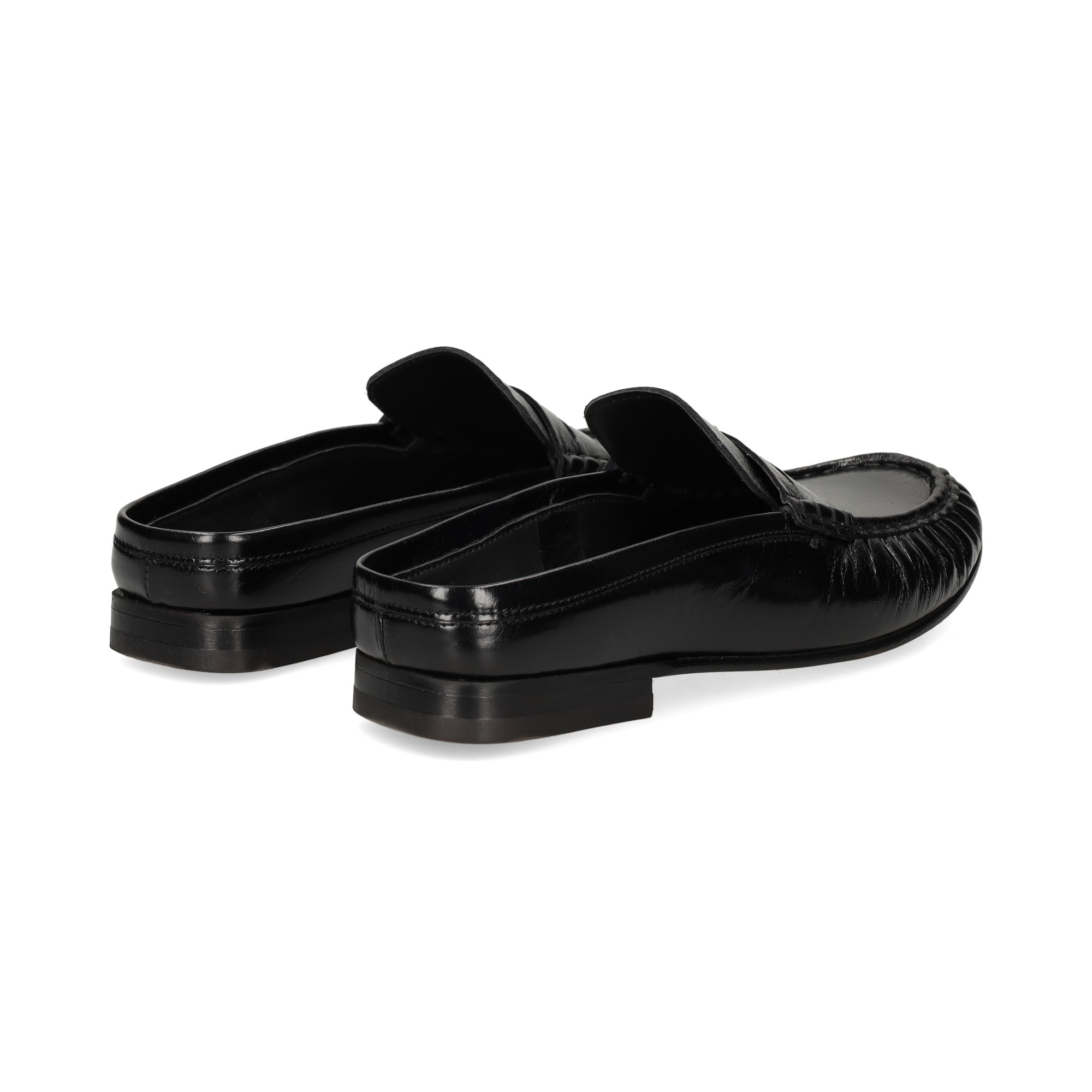 zueco-antifaz-piel-negro