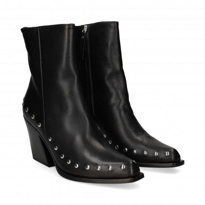 botin-tachuelas-contorno-ante-negro