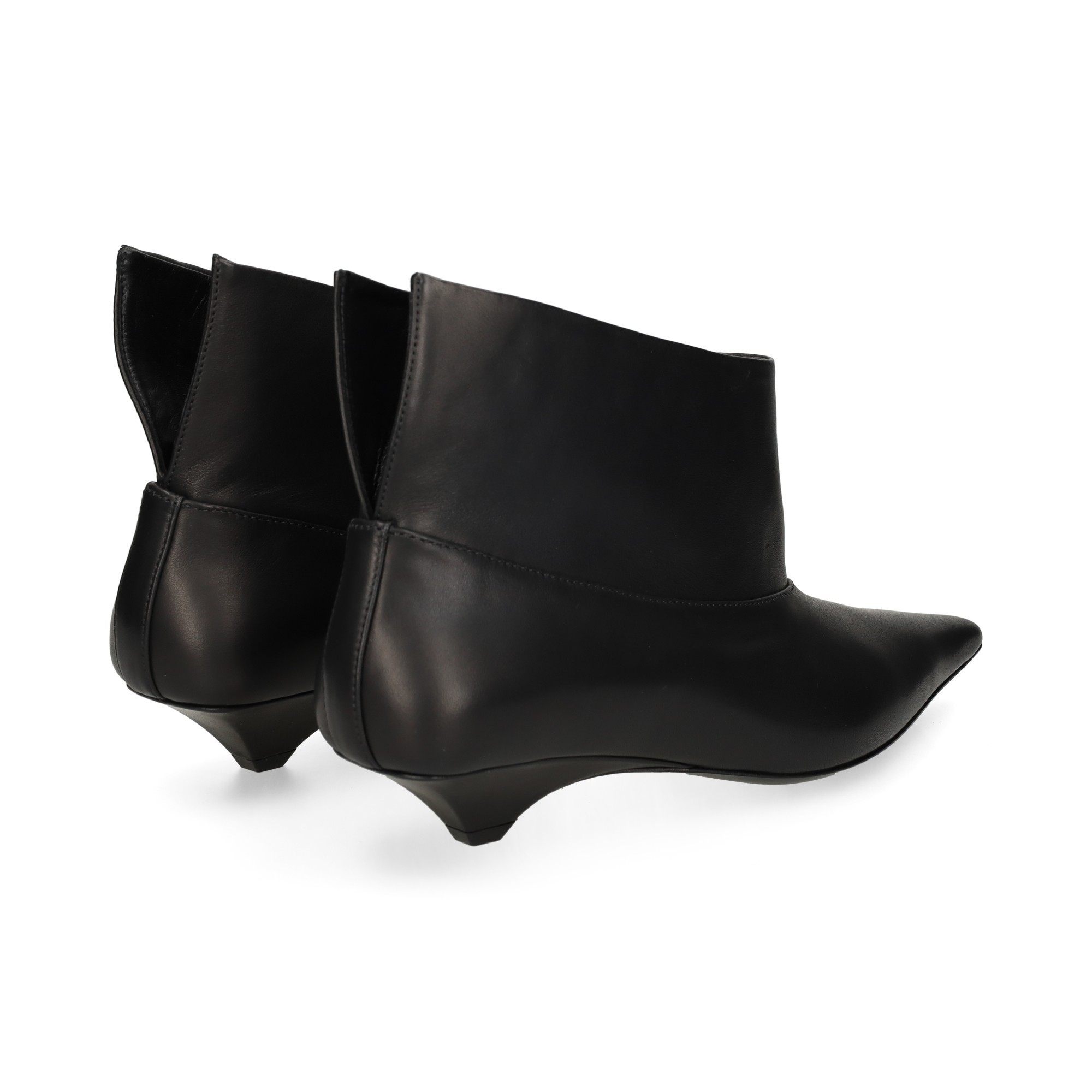botin-ante-negro