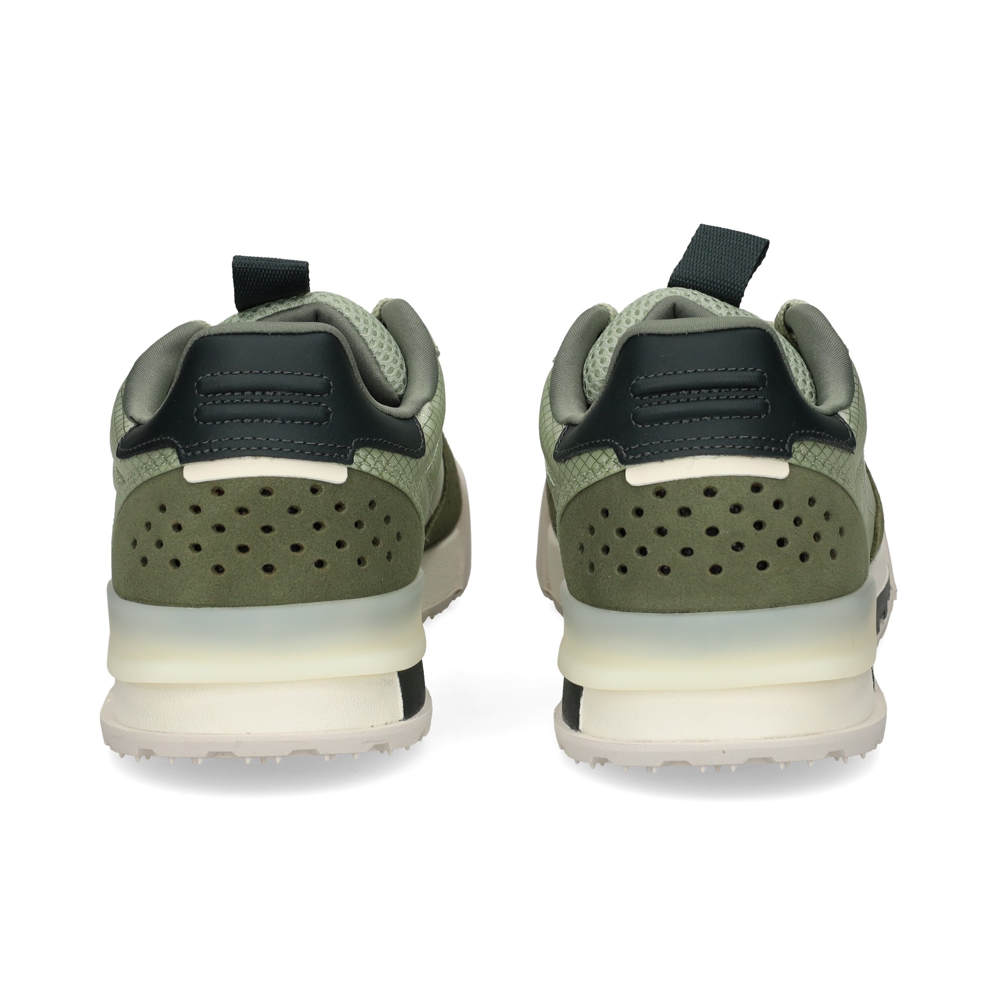 zapatilla-ante-perforado-tejido-verde