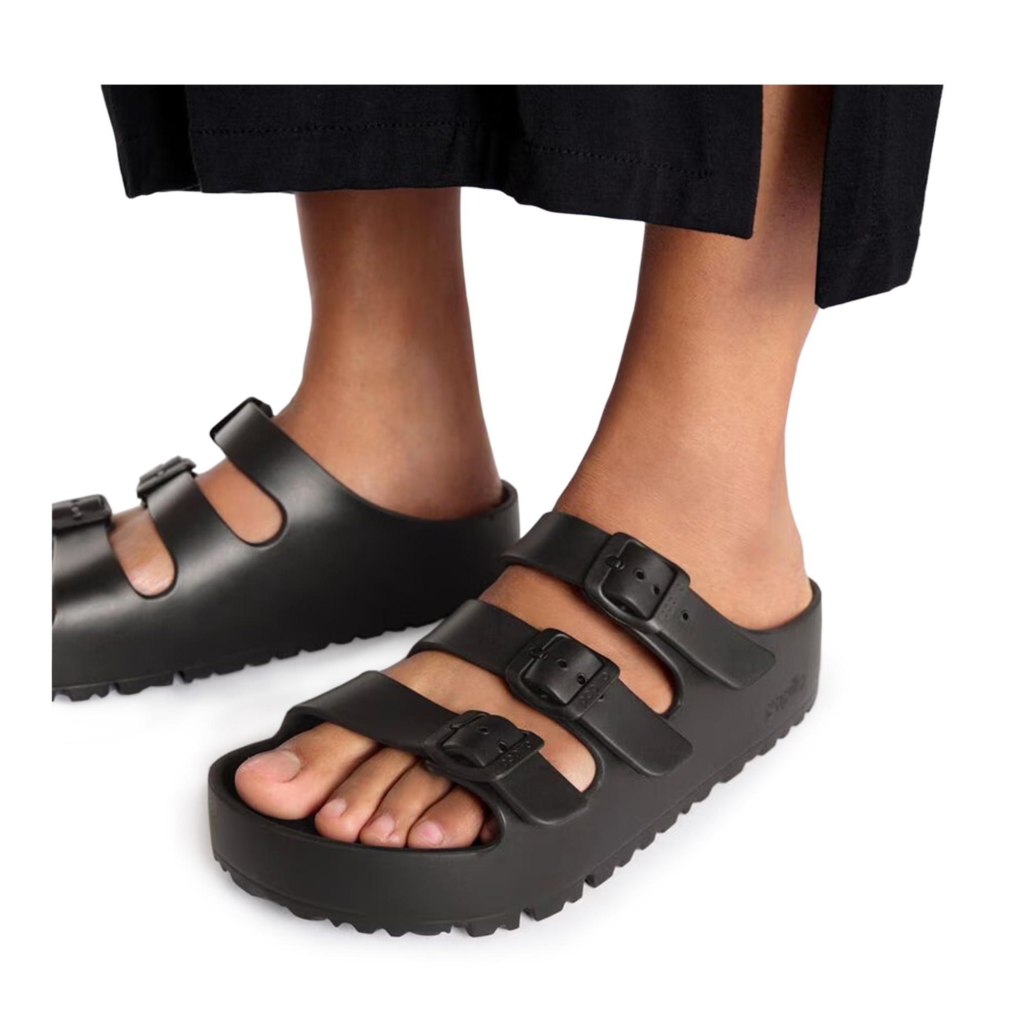 plataforma-3-hebillas-goma-negro