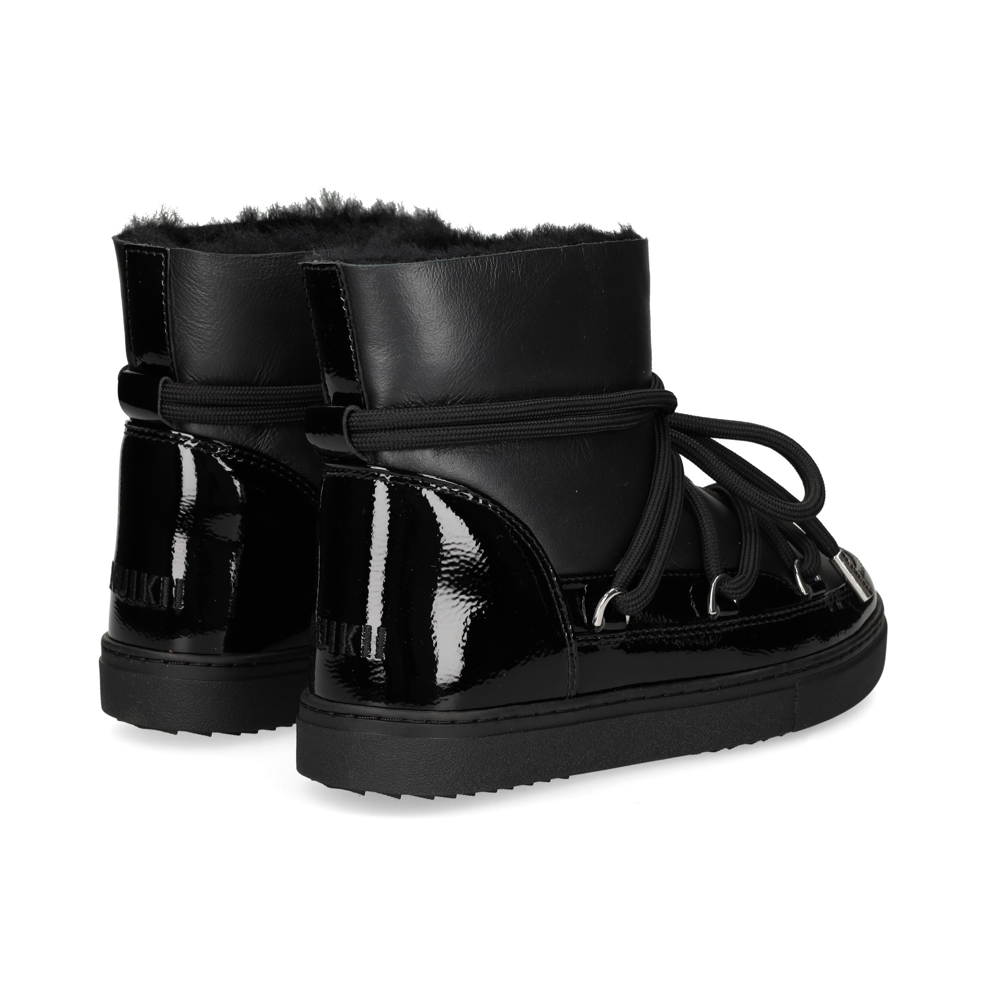 botin-deportivo-piel-charol-negro