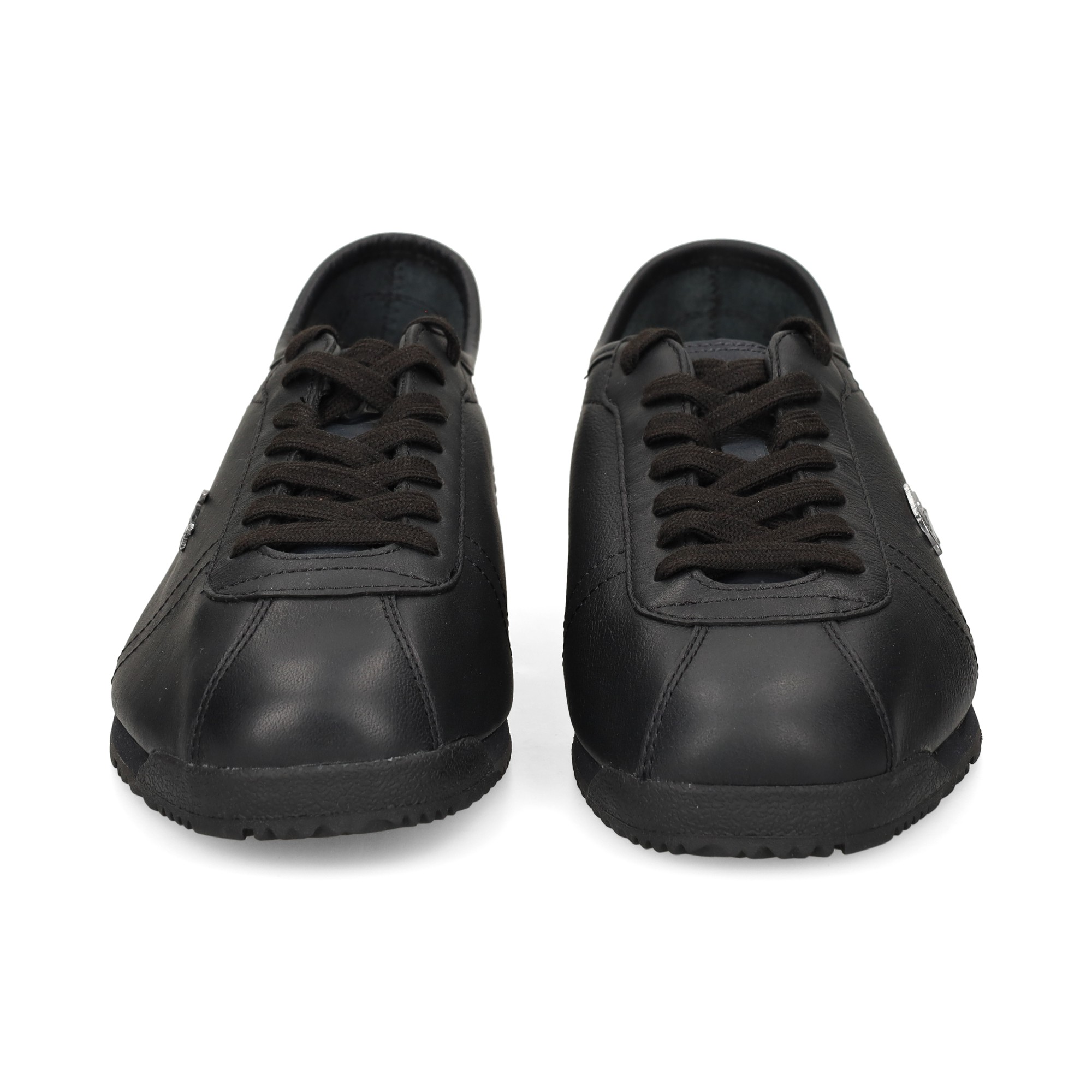 zapatilla-piel-negro