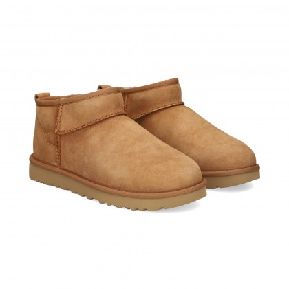 BOTIN CORTO ANTE CUERO CHE