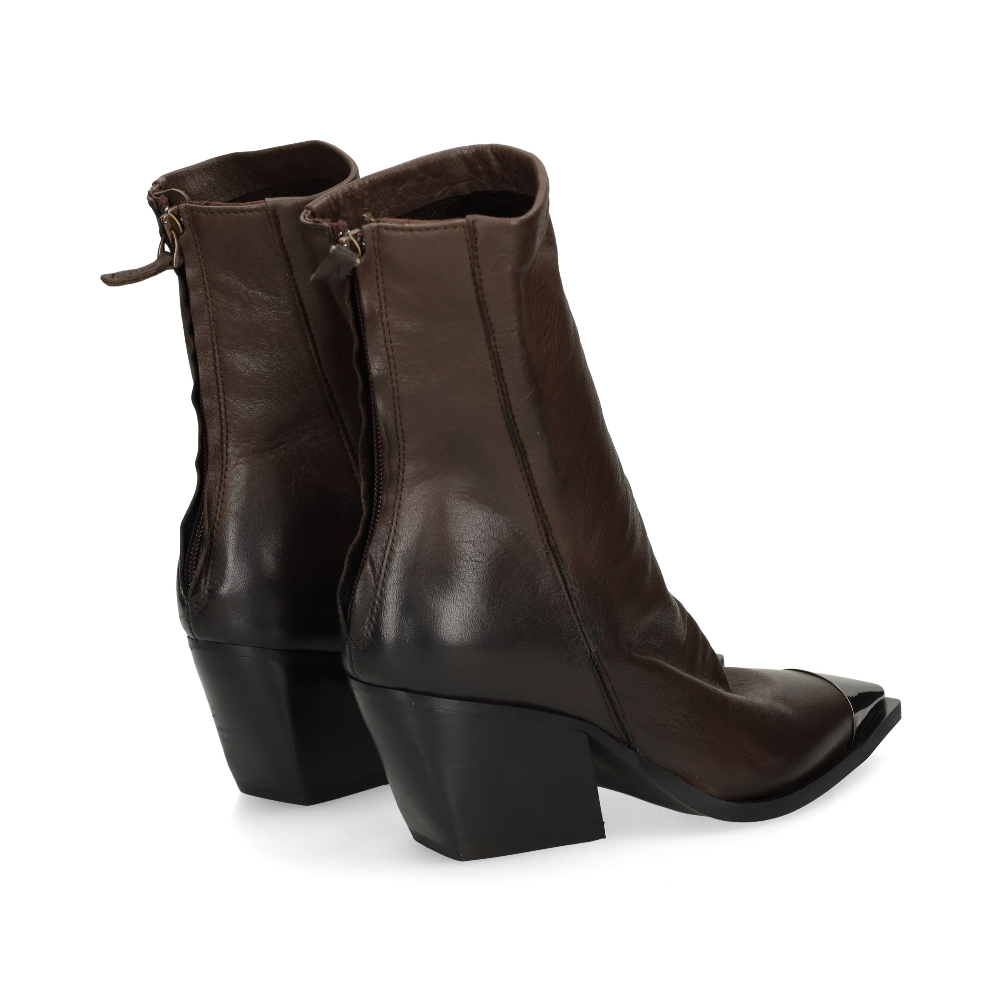 botin-punta-metaliza-piel-moka
