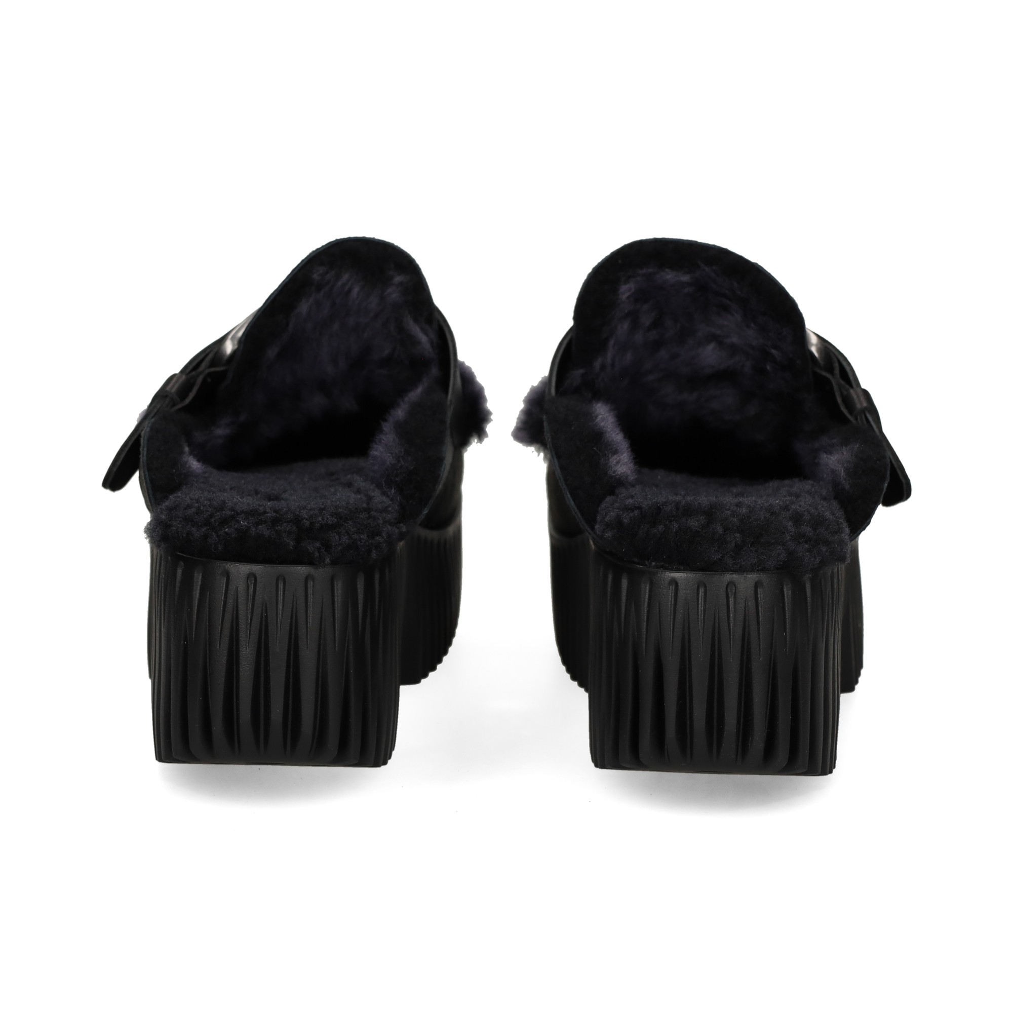 zueco-pelo-plat-negro