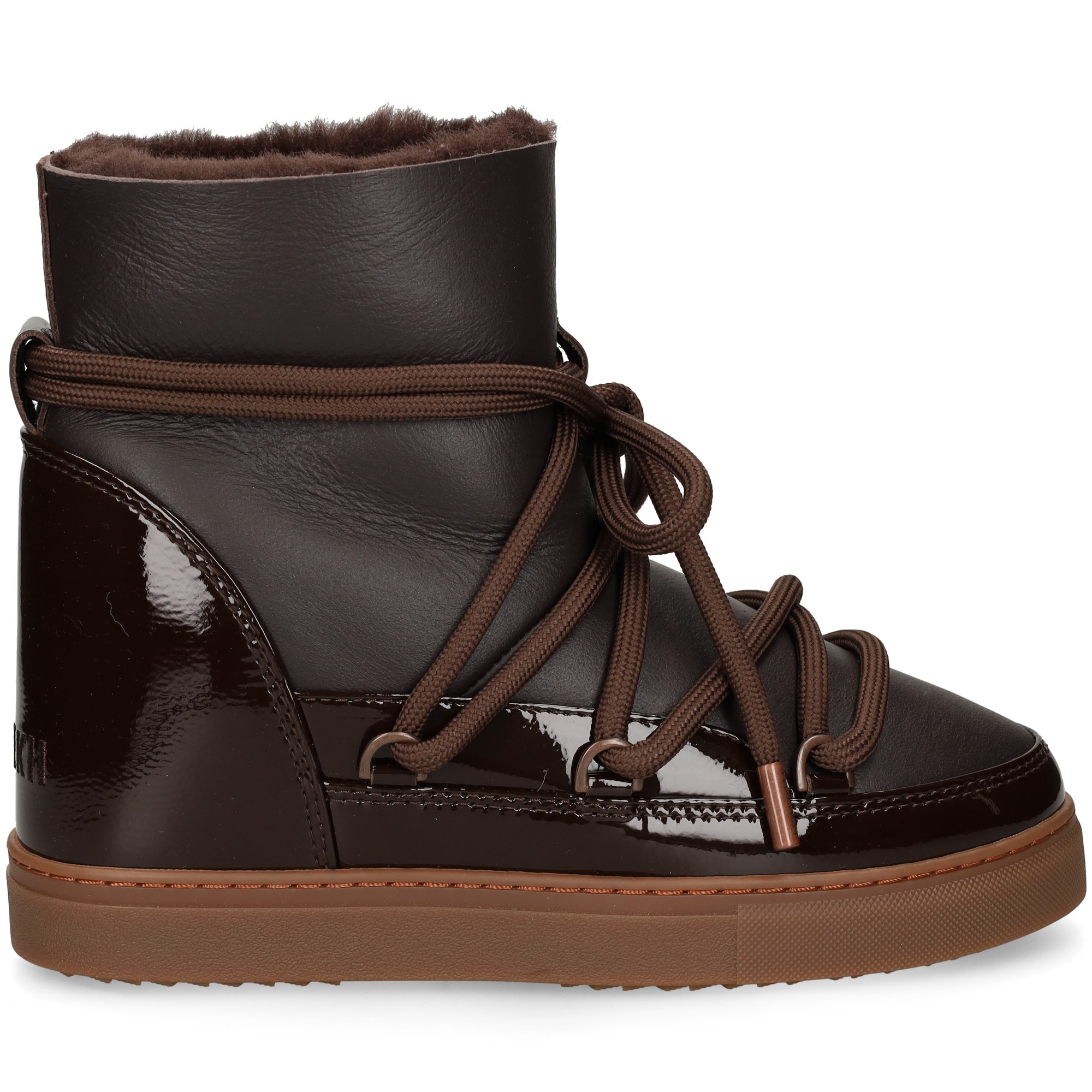 botin-deportivo-piel-charol-marron