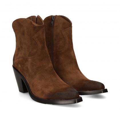 botin-cowboy-tacon-ante-cuero