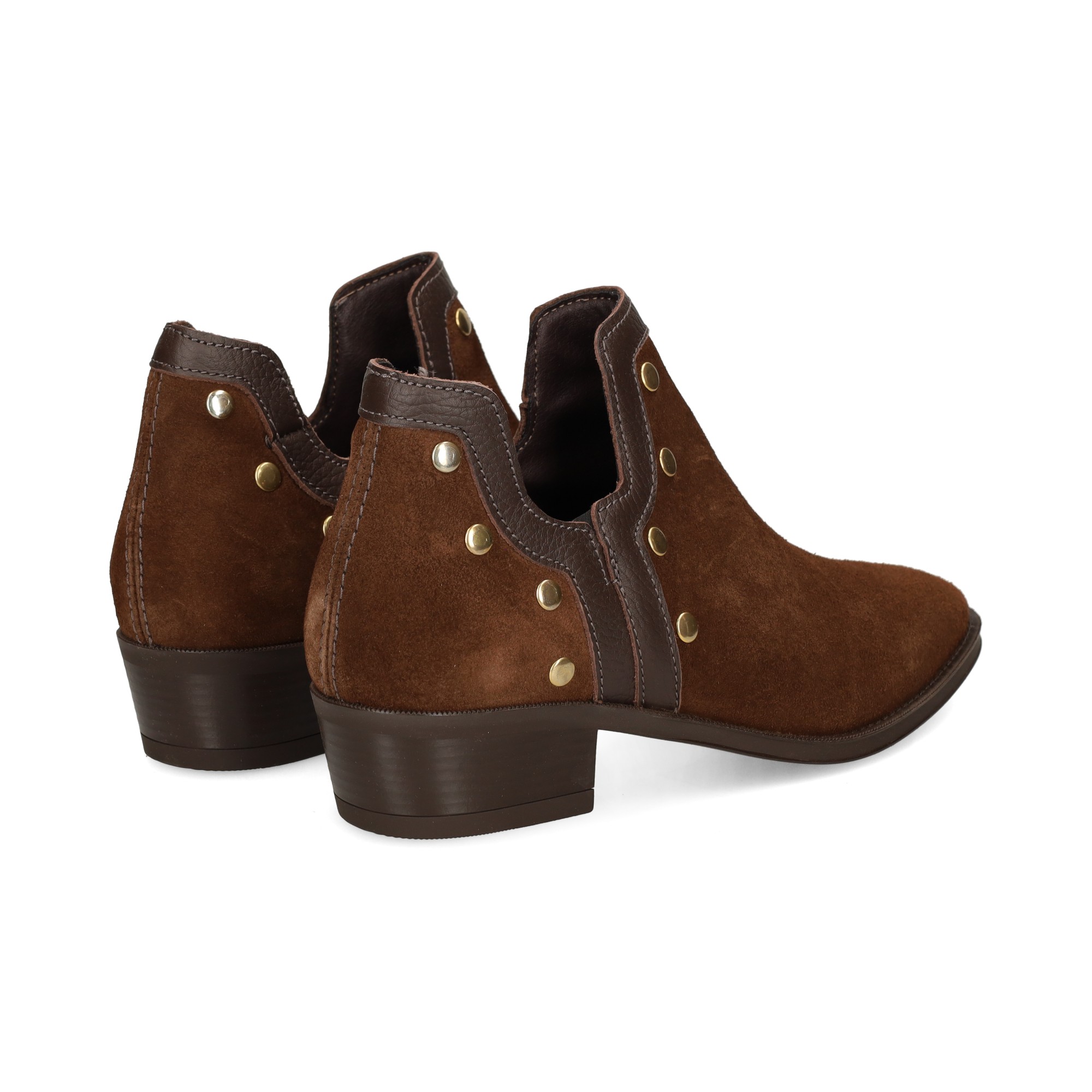 botin-tachas-serraje-nogal