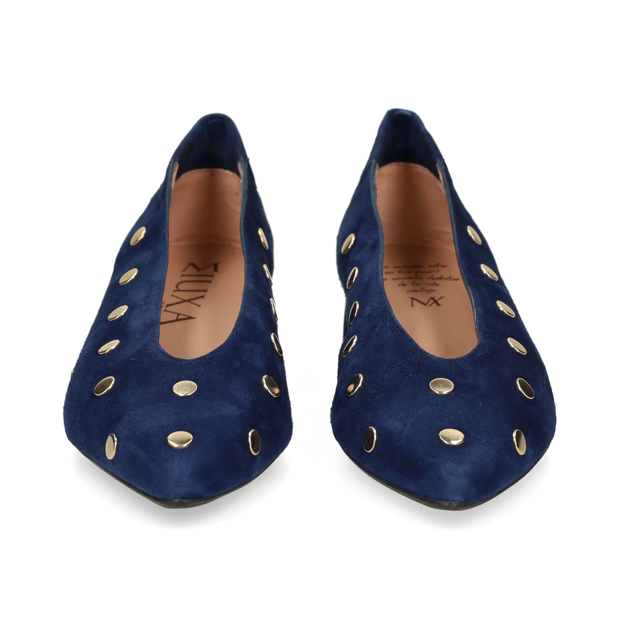 bailarina-tacon-tachas-piel-marino