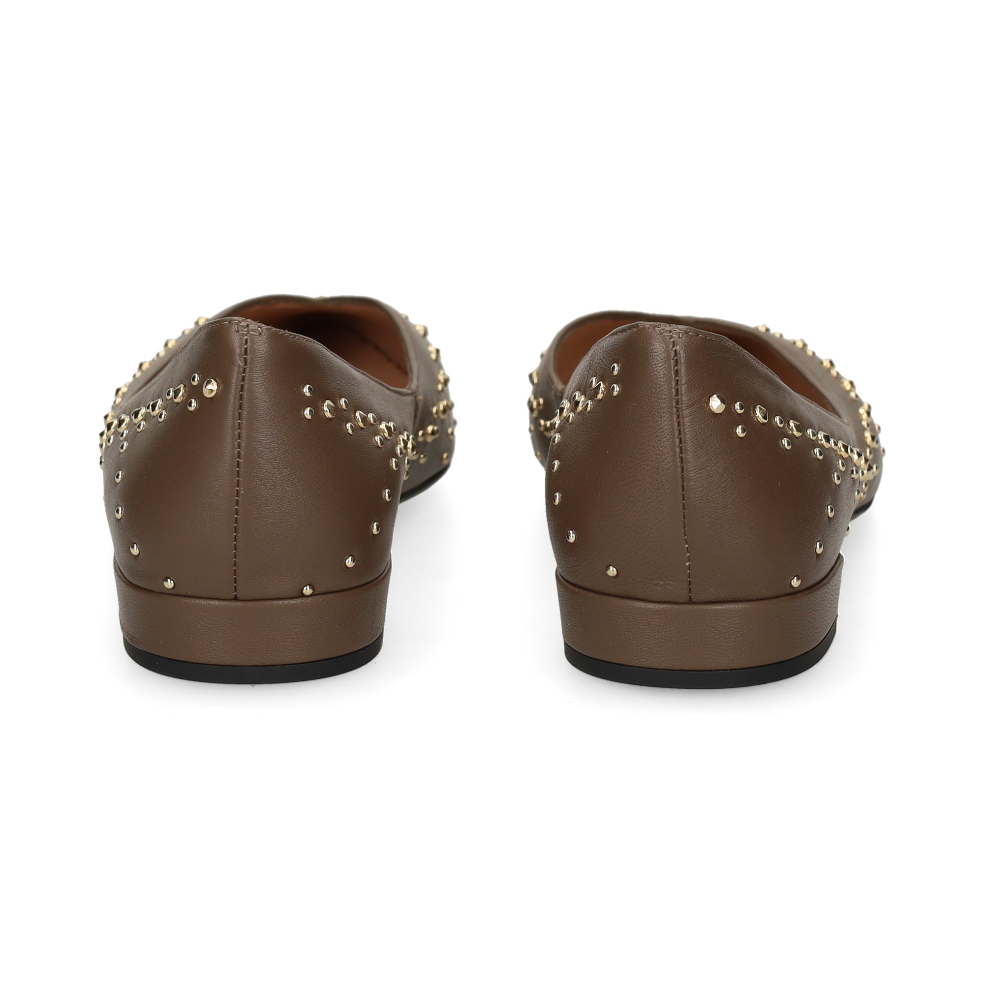 bailarina-detalle-tachas-kaki