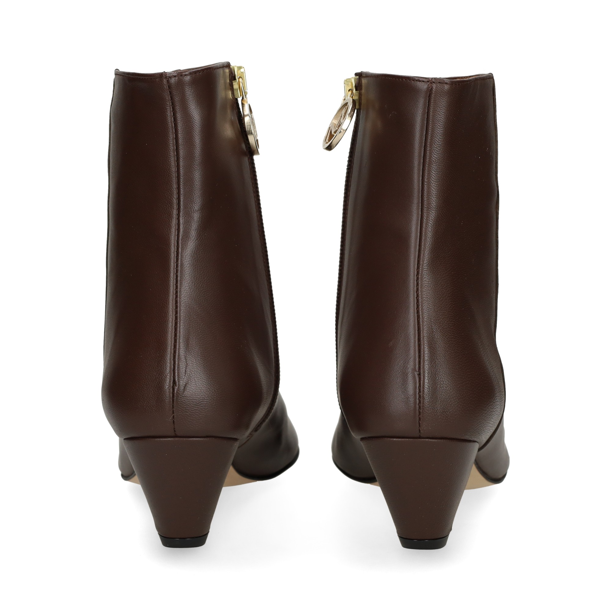 botin-tacon-punta-dorada-piel-moka