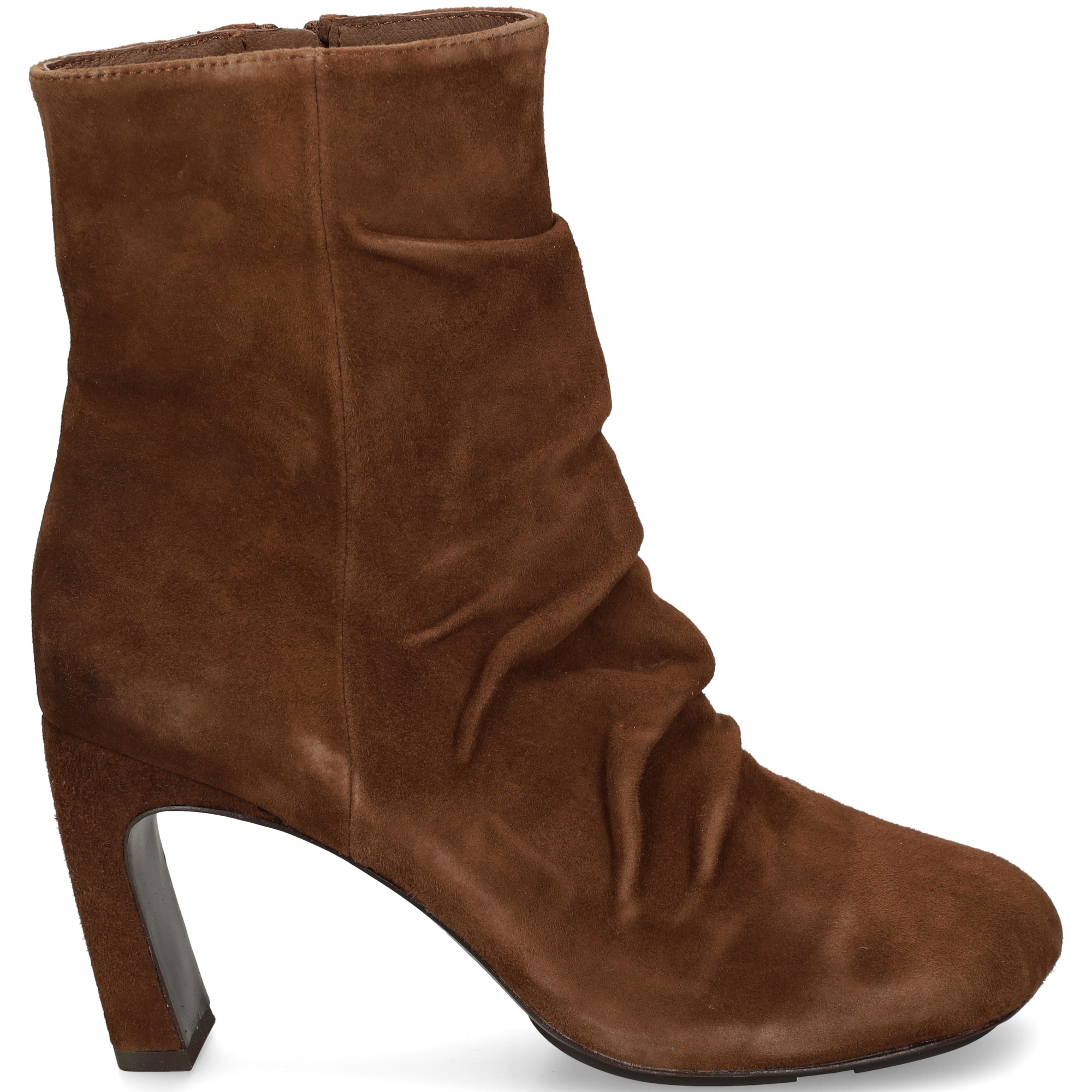 botin-tacon-ante-cuero