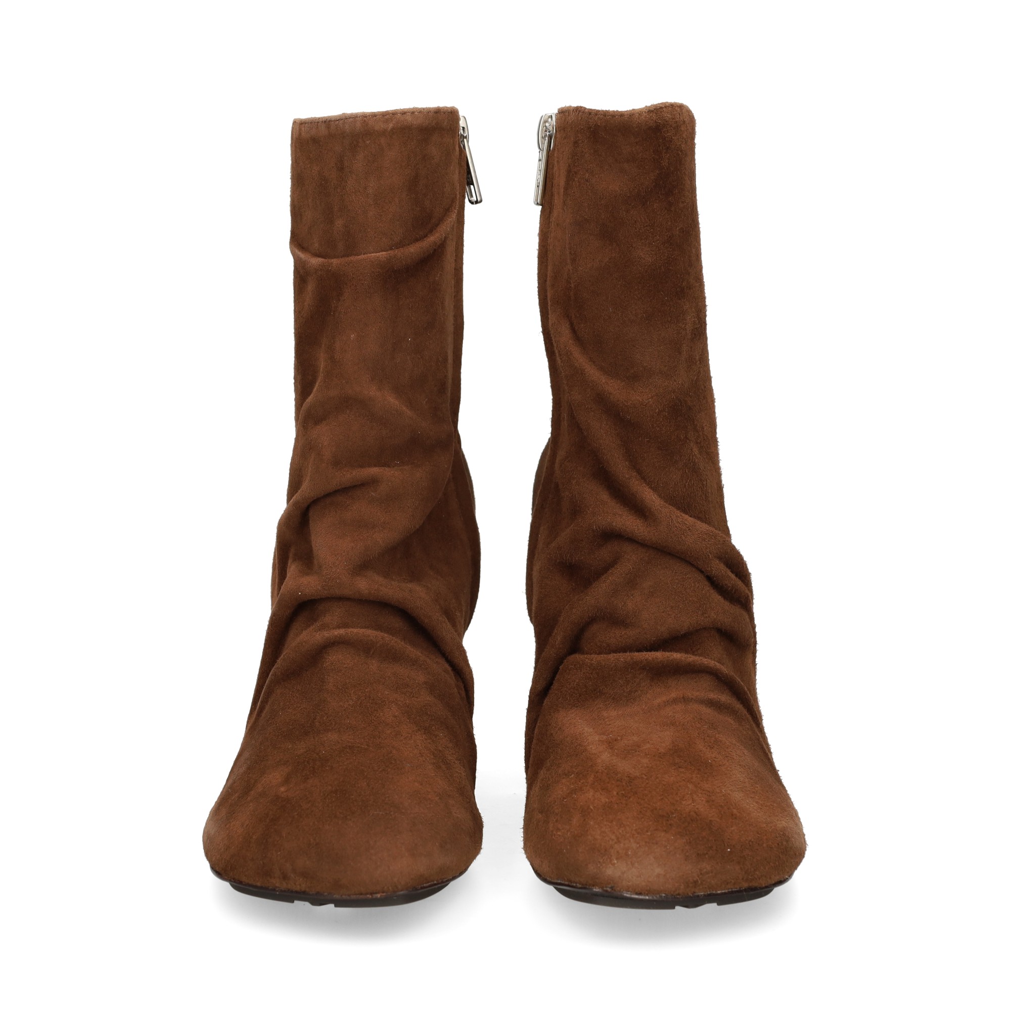 botin-tacon-ante-cuero
