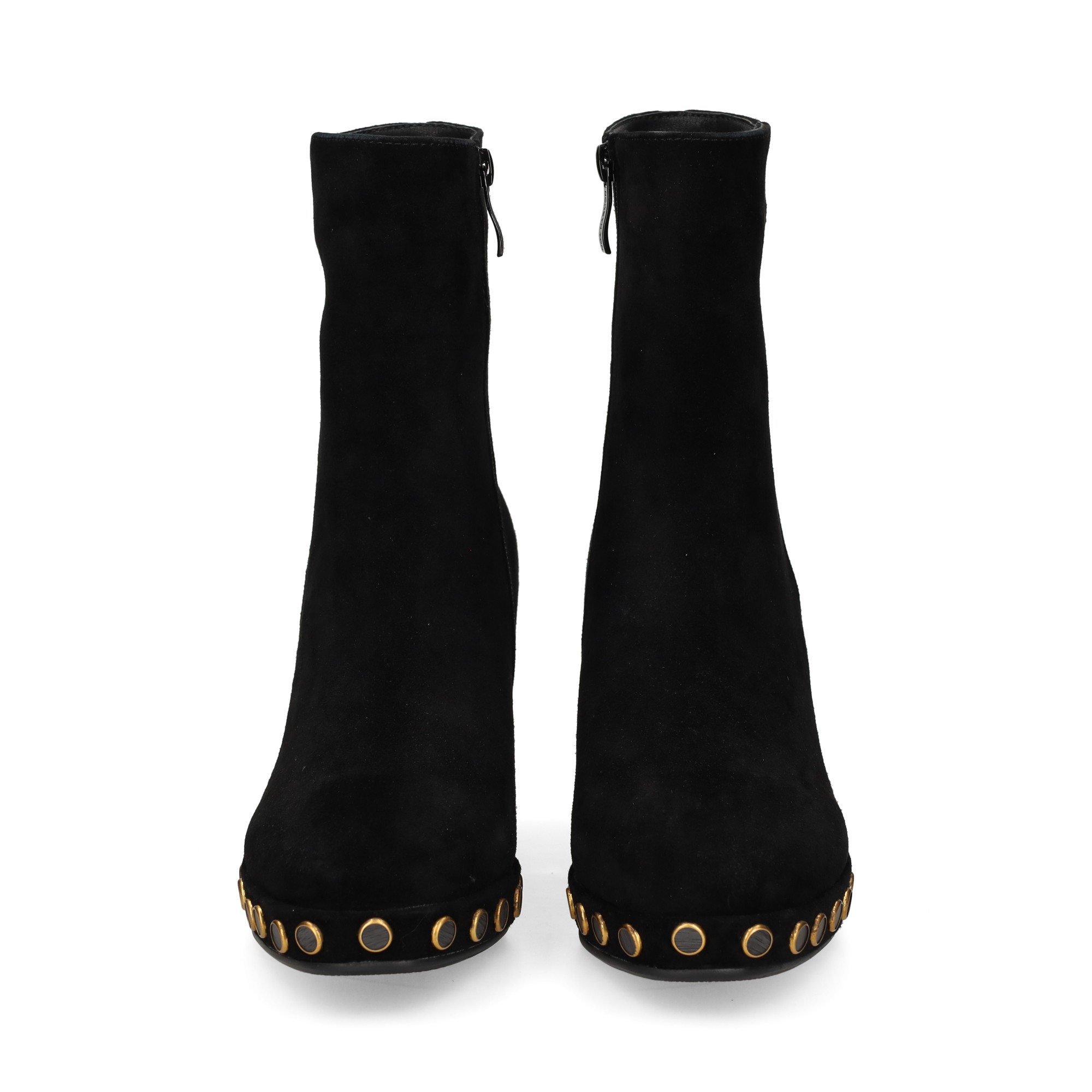 bota-tacon-detalle-tachas-ante-negro