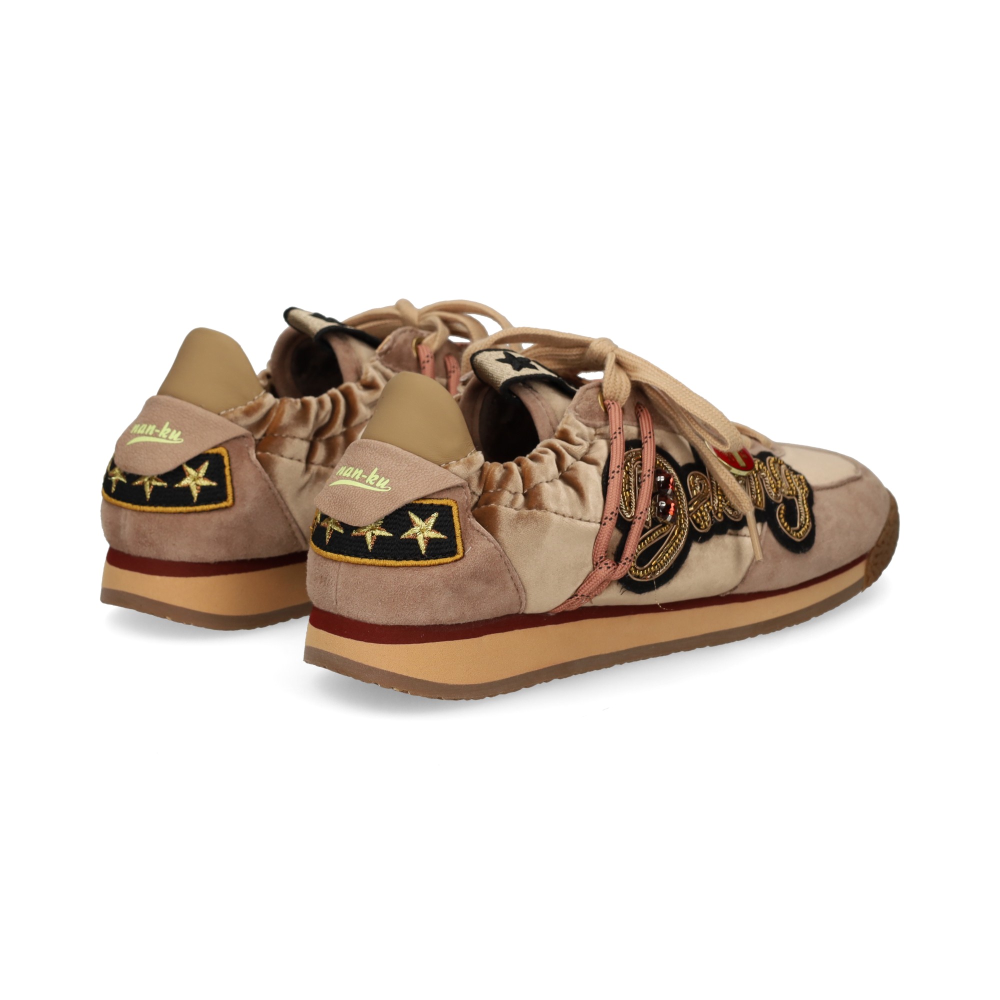 deportivo-broche-tercipelo-beige