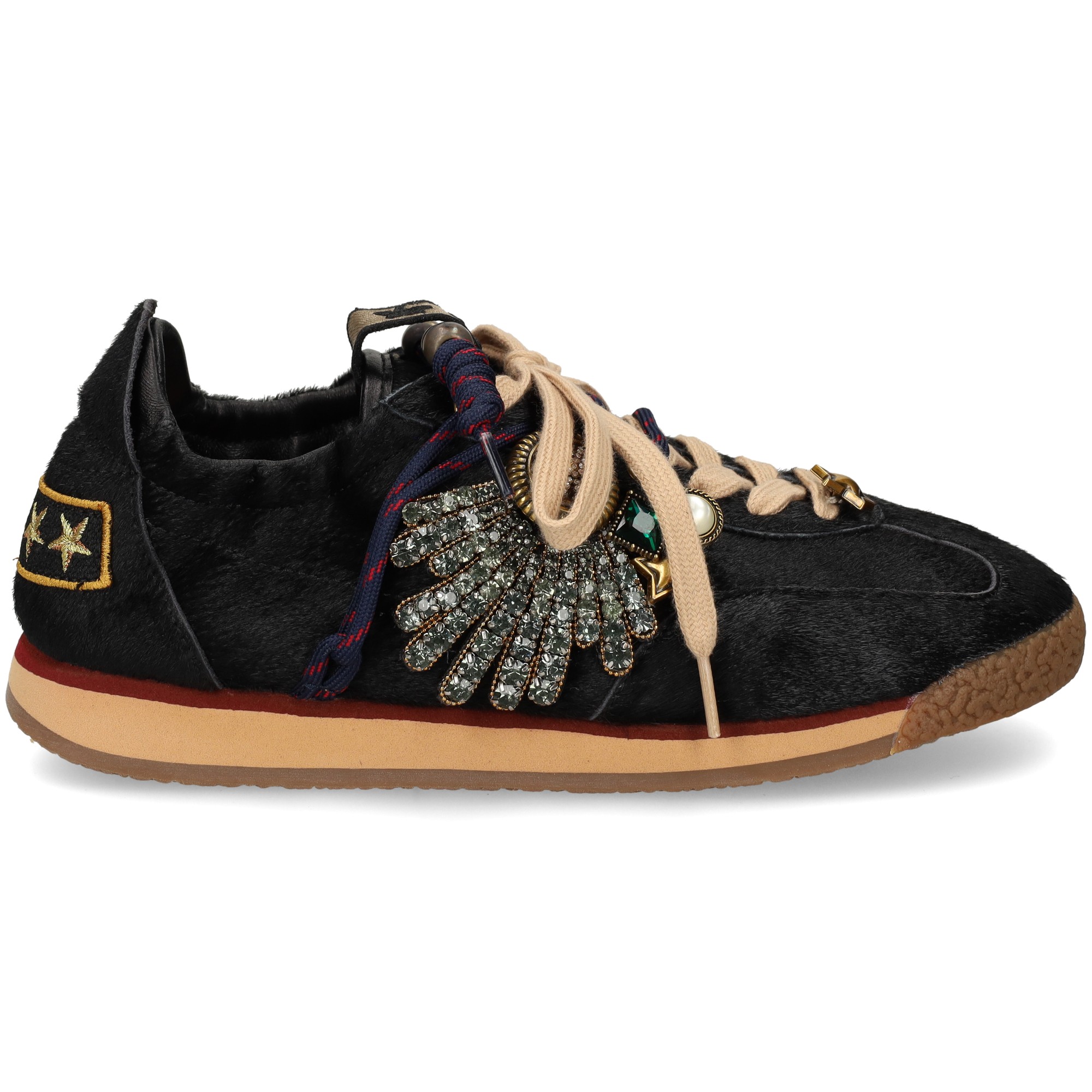 deportivo-broche-lado-potro-negro
