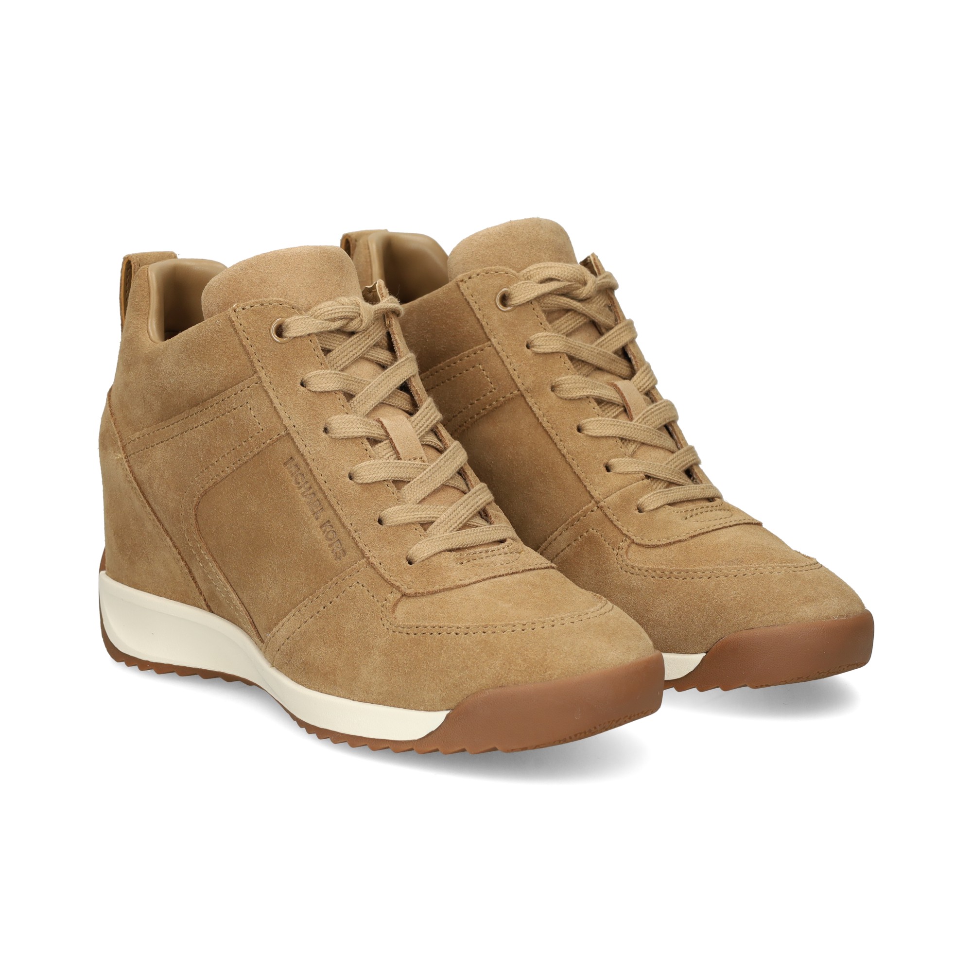 botin-deportivo-tacon-ante-kaki