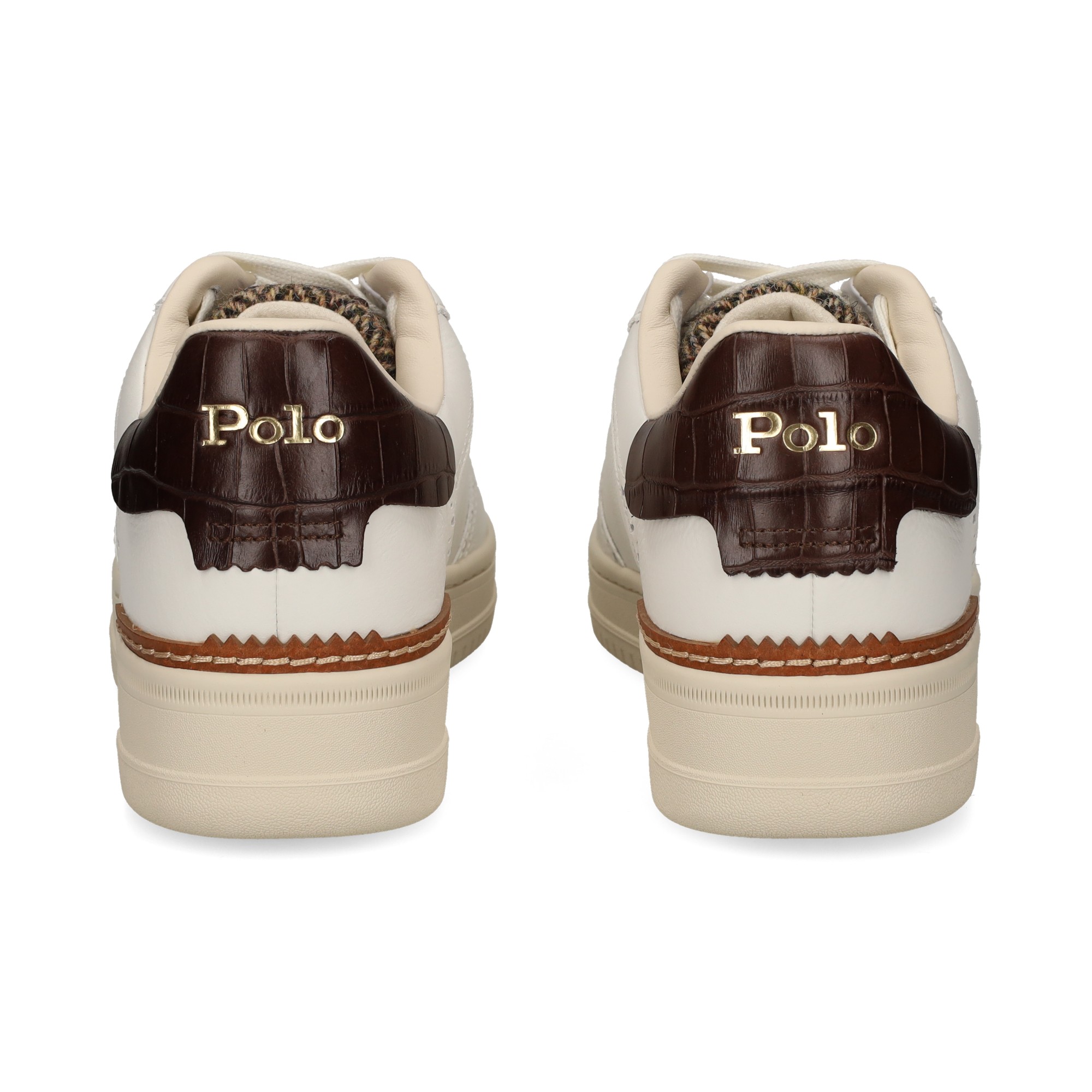 deportivo-detalles-marron-piel-hielo