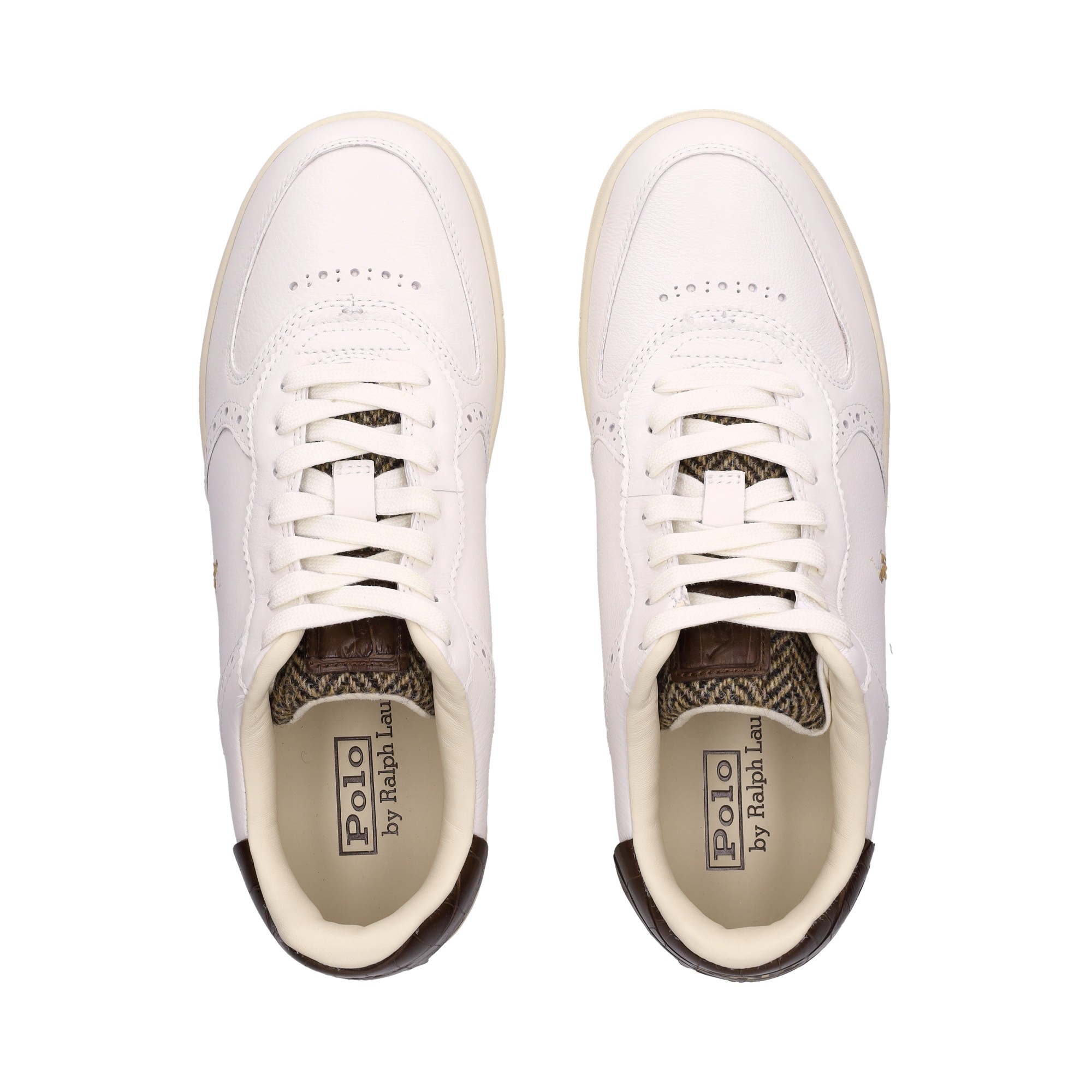 deportivo-detalles-marron-piel-hielo