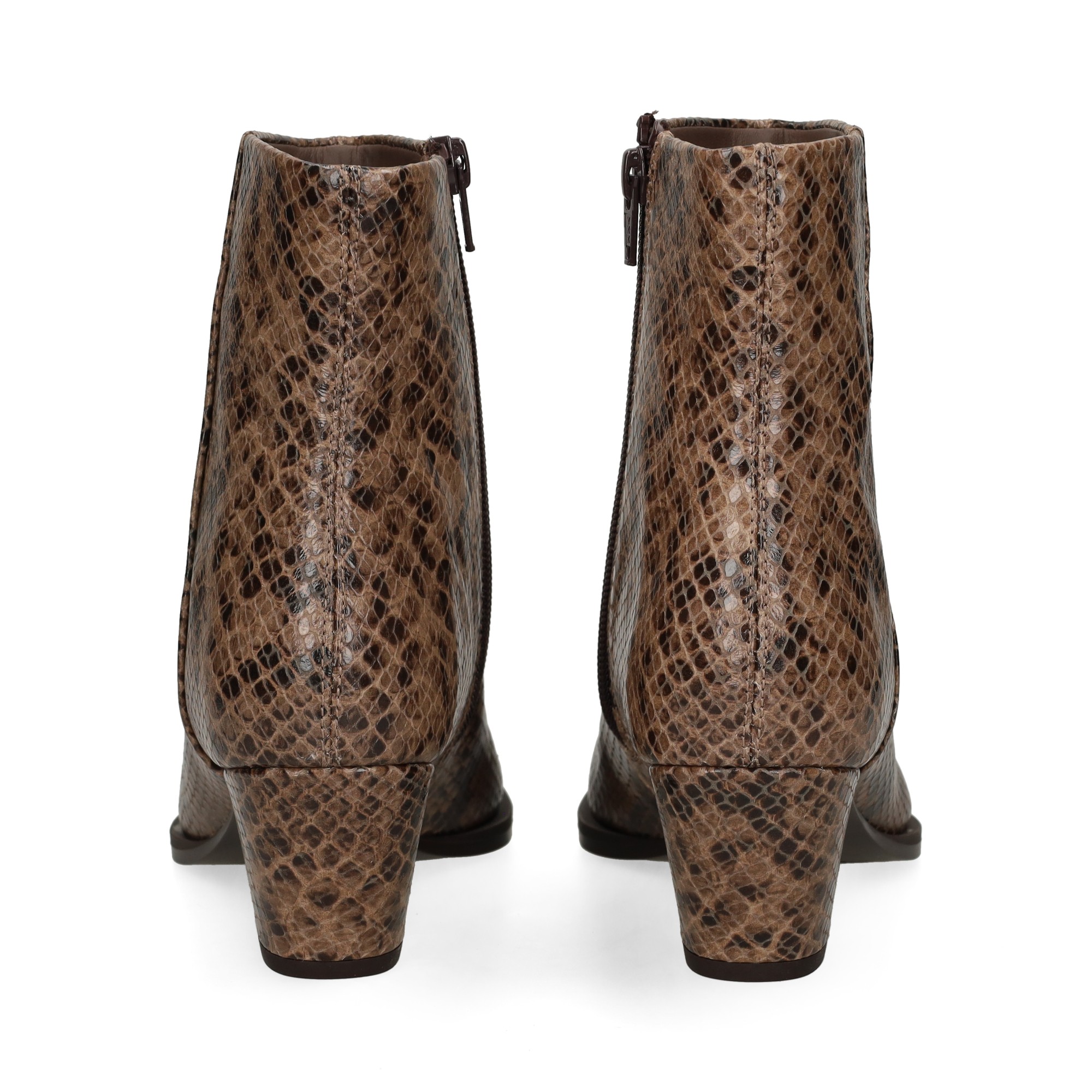botin-tacon-serpiente-piel-beige