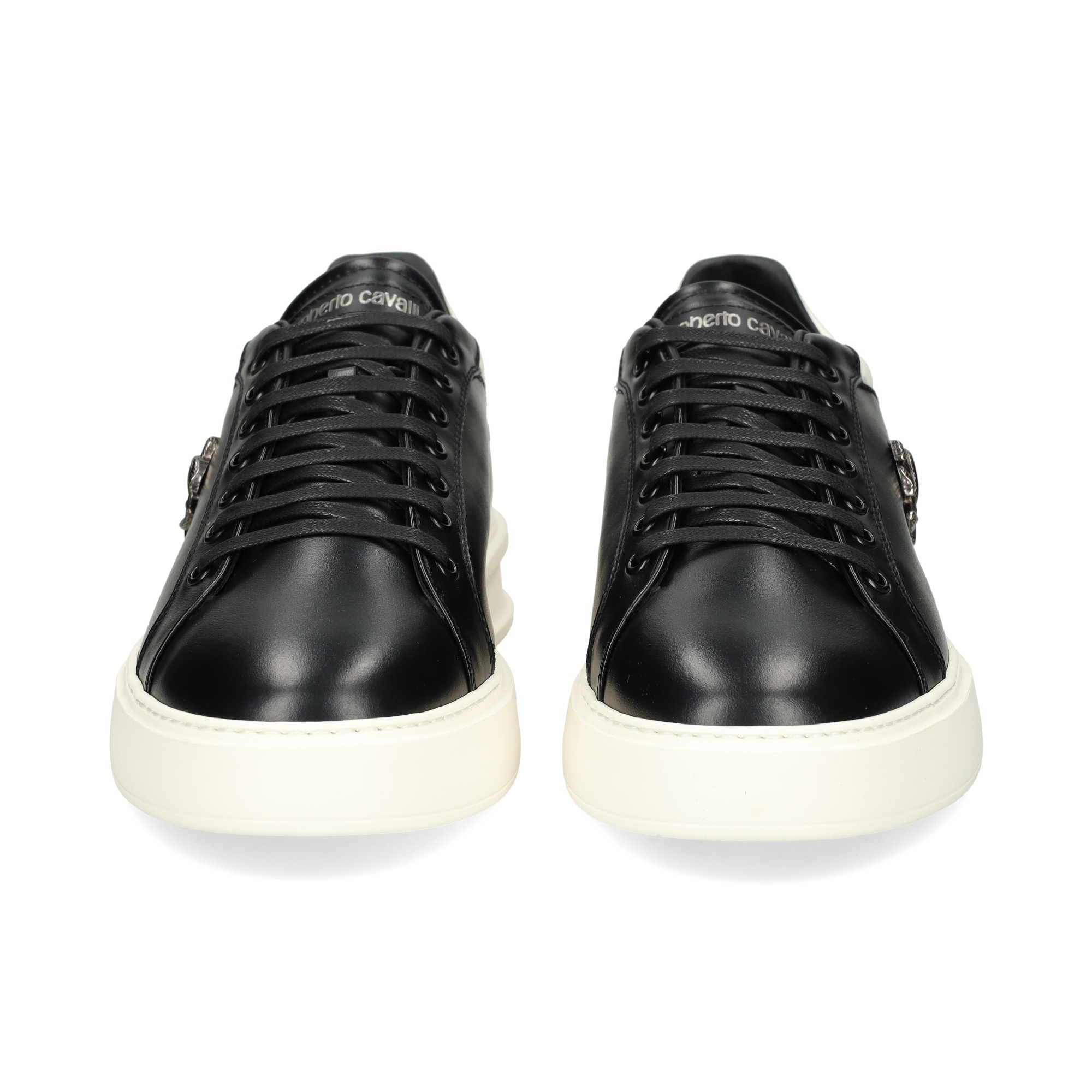 deportivo-goma-blanca-piel-negro