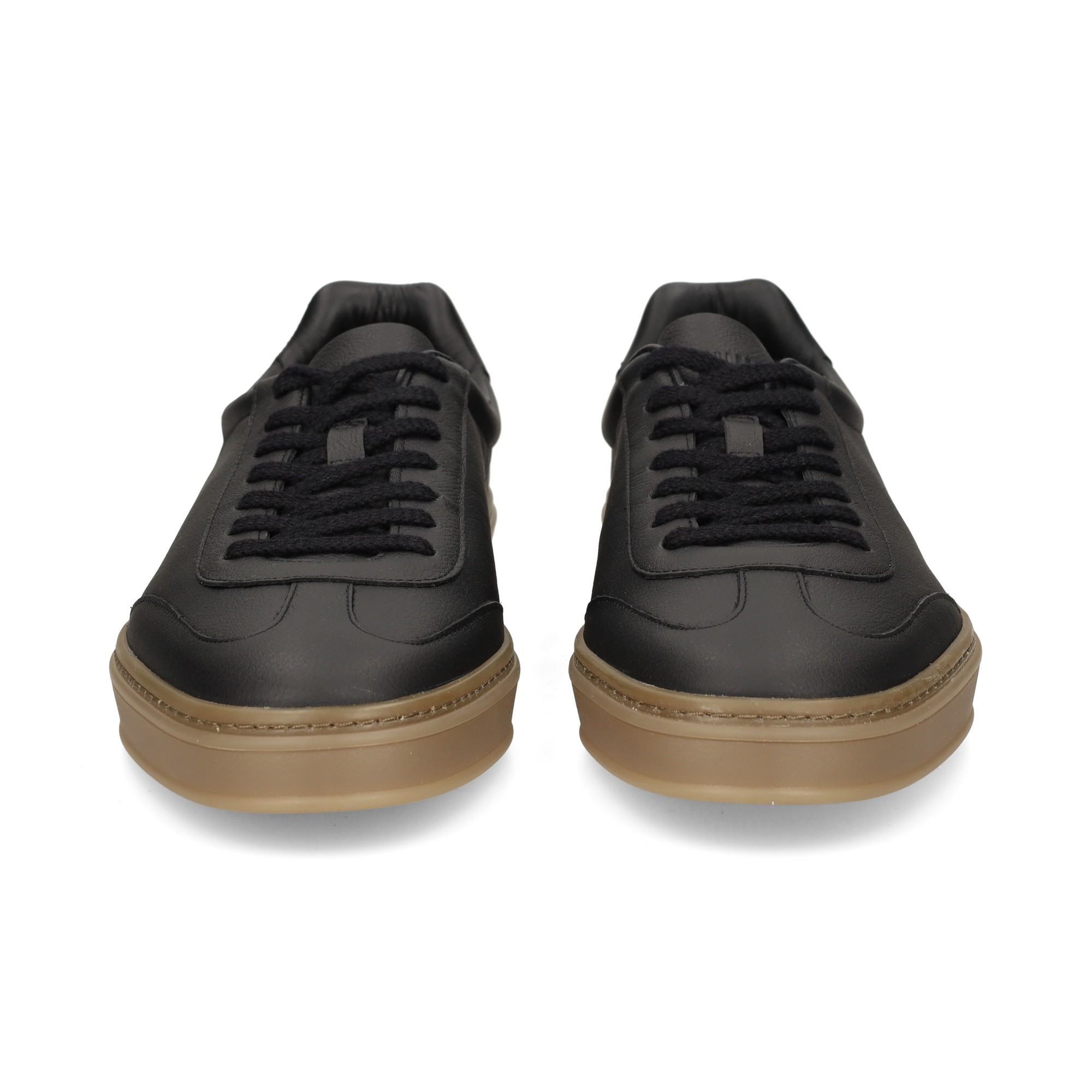 deportivo-piel-negro
