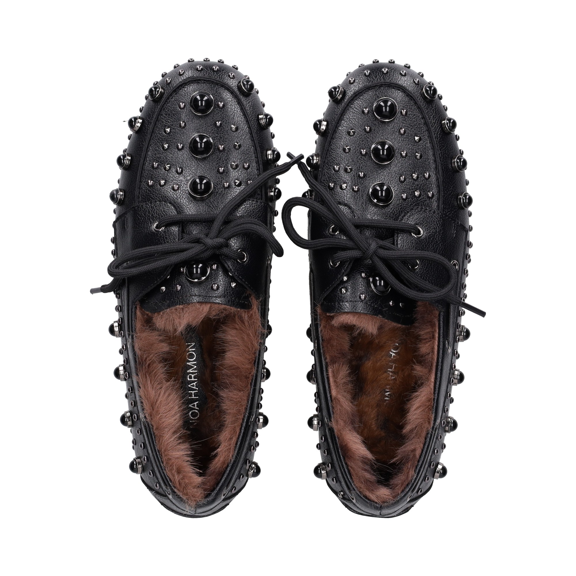 mocasin-tachas-pelo-interior-negro
