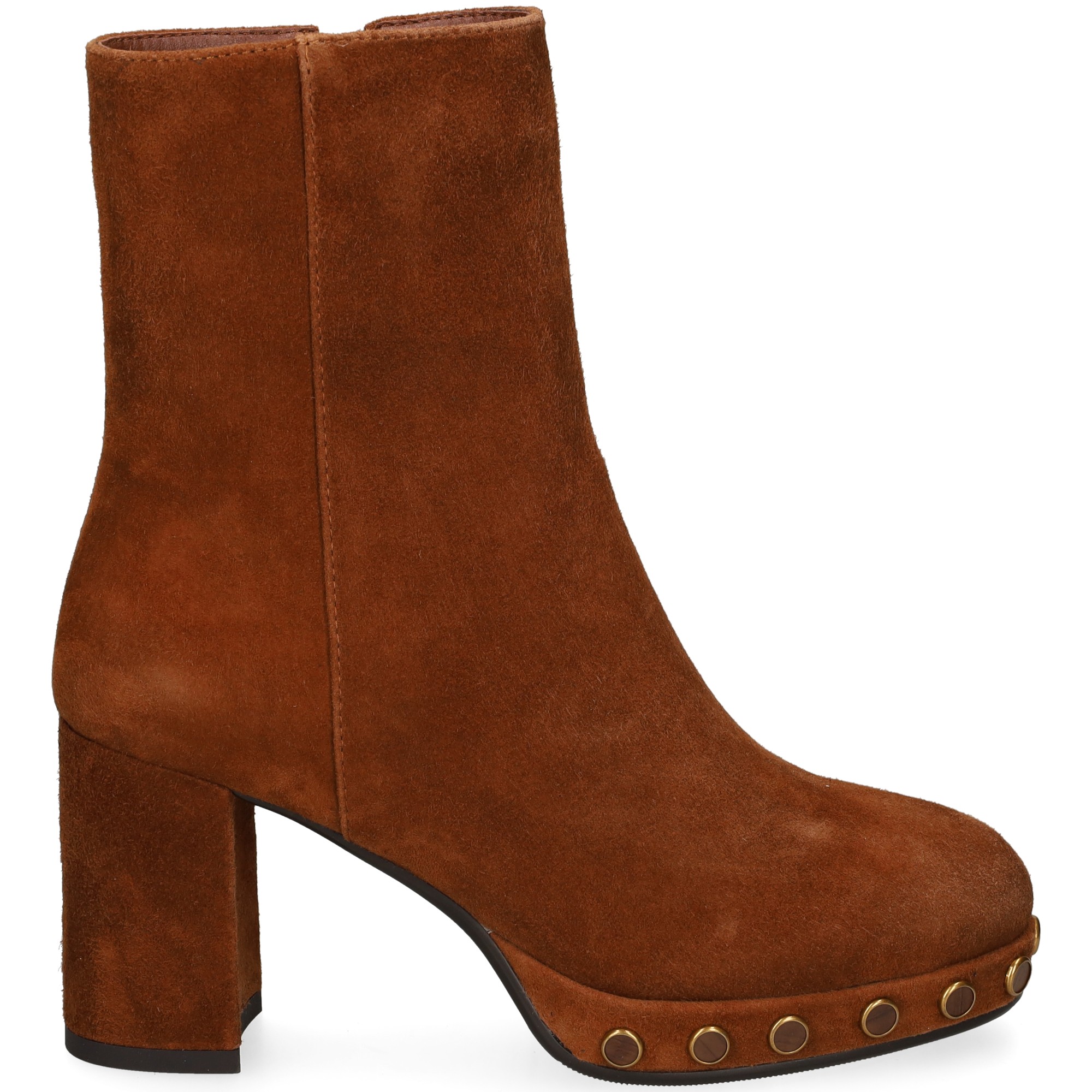 botin-tachuelas-contornoo-ante-cuero