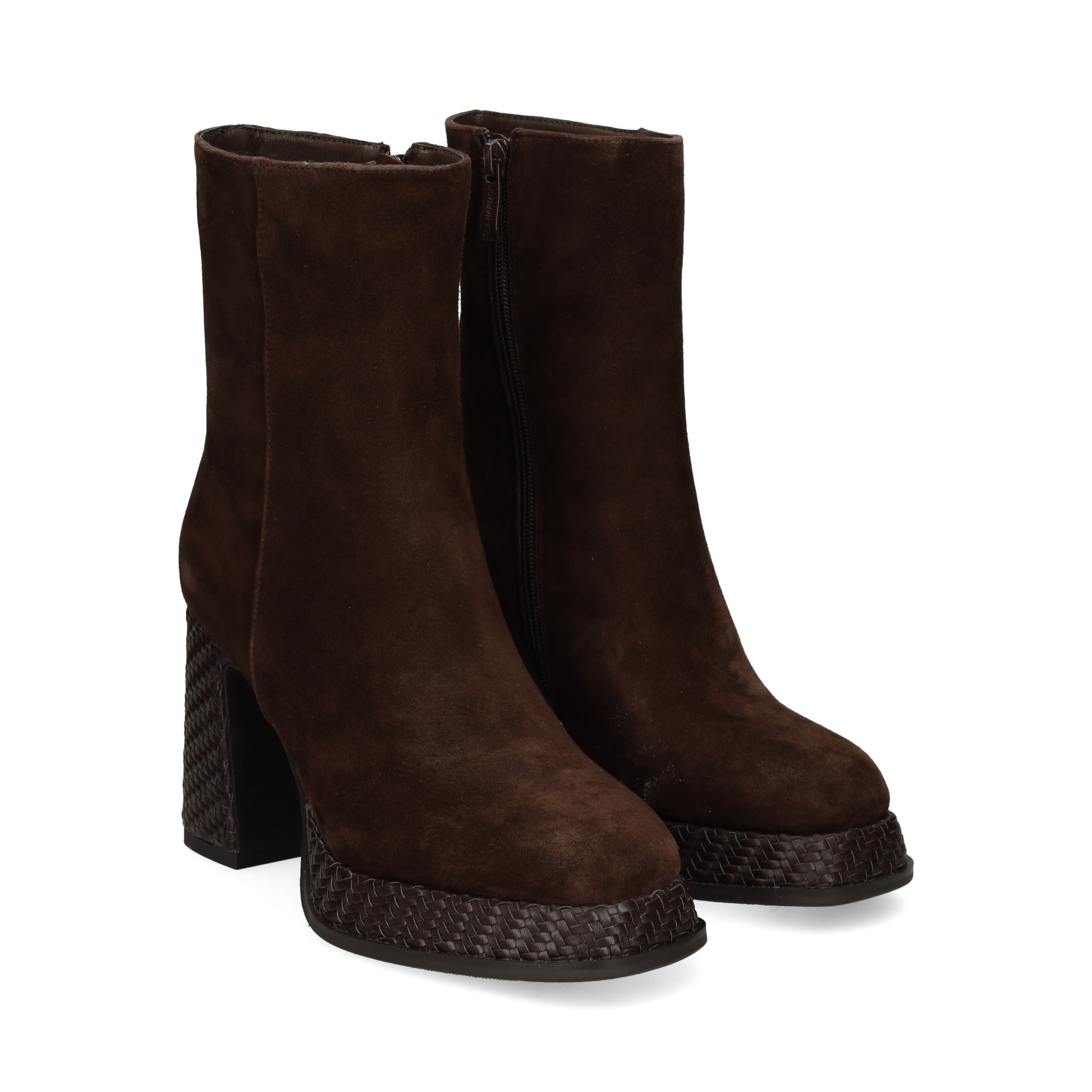 botin-tacon-plat-trenzado-ante-moka
