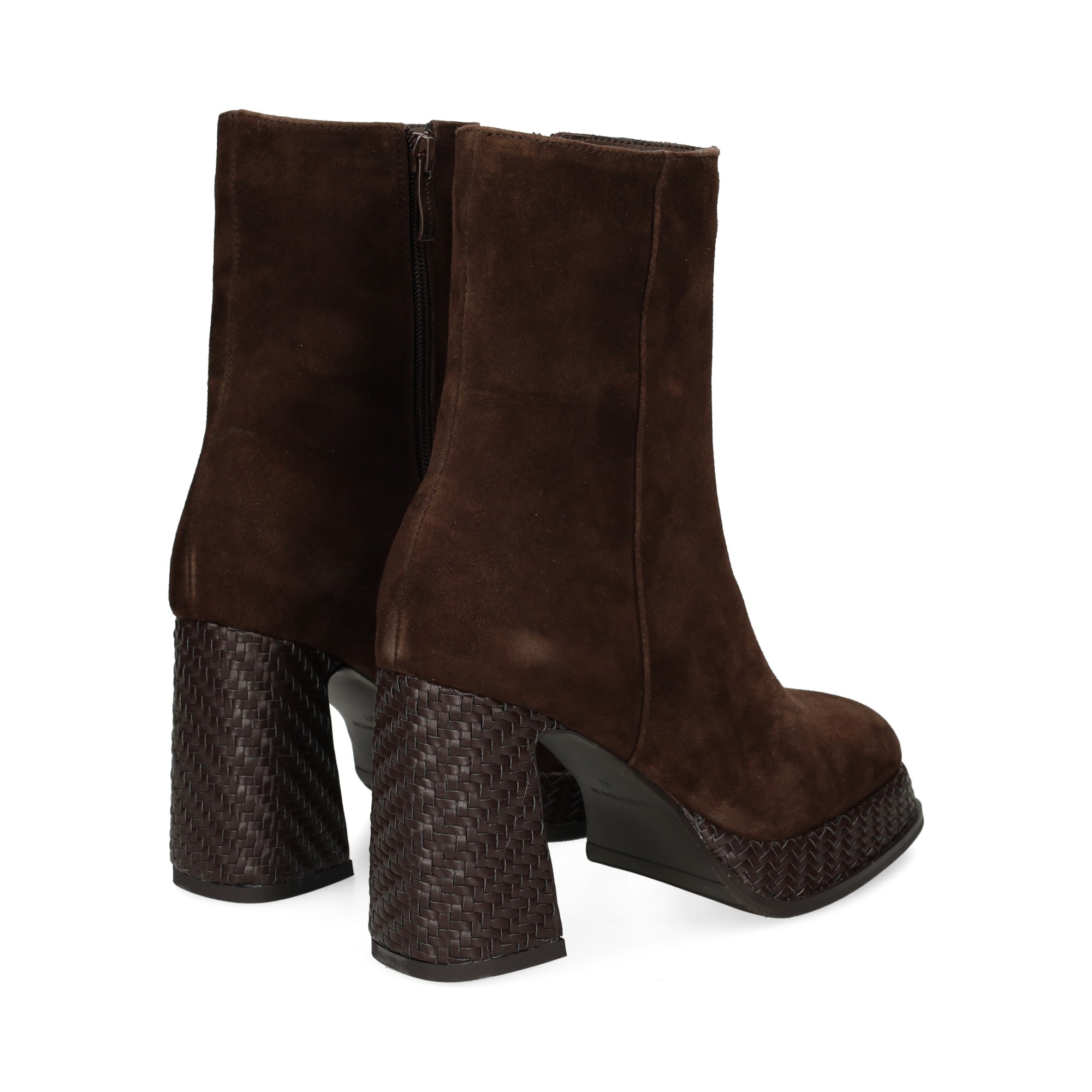 botin-tacon-plat-trenzado-ante-moka