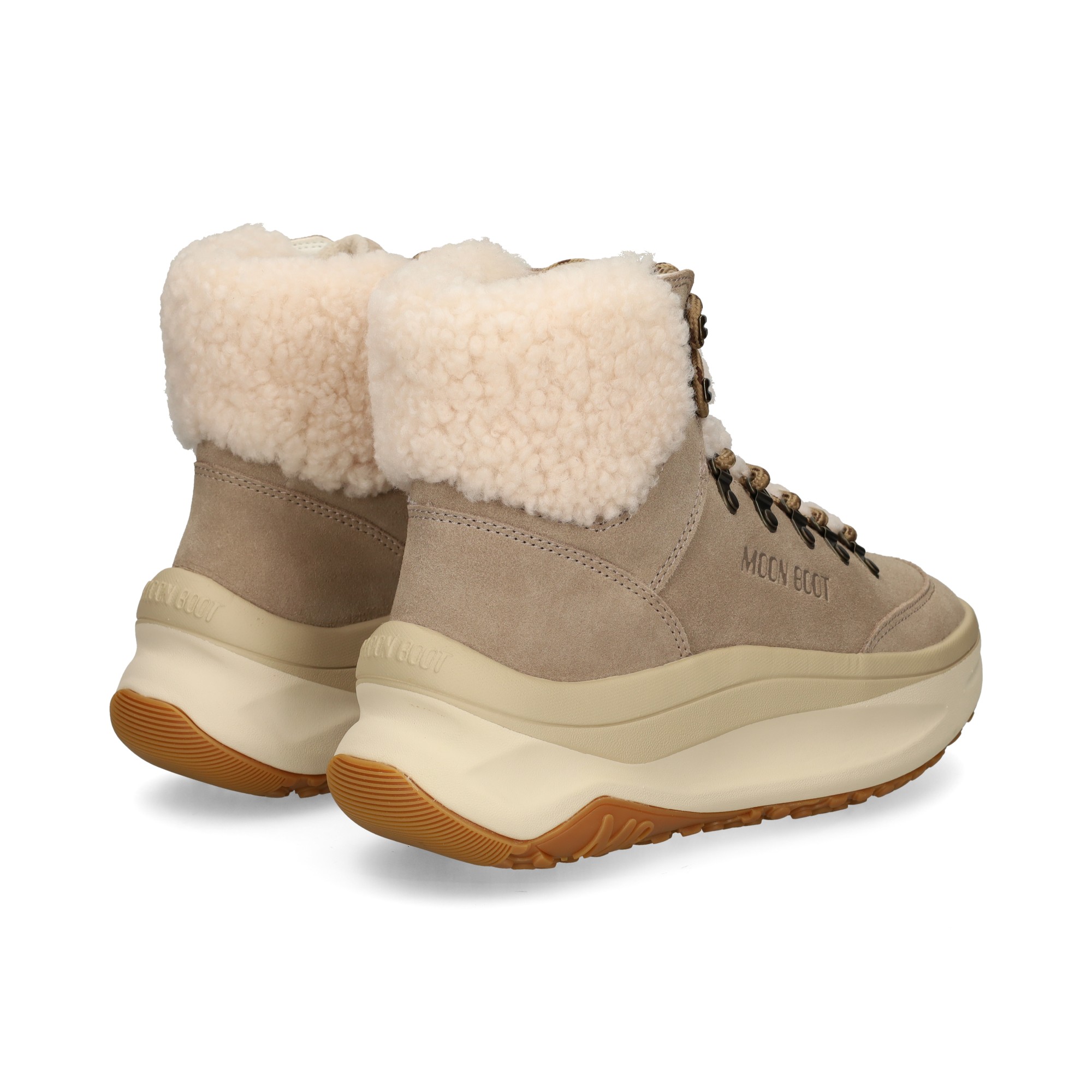 botin-deportivo-ante-borrego-beige
