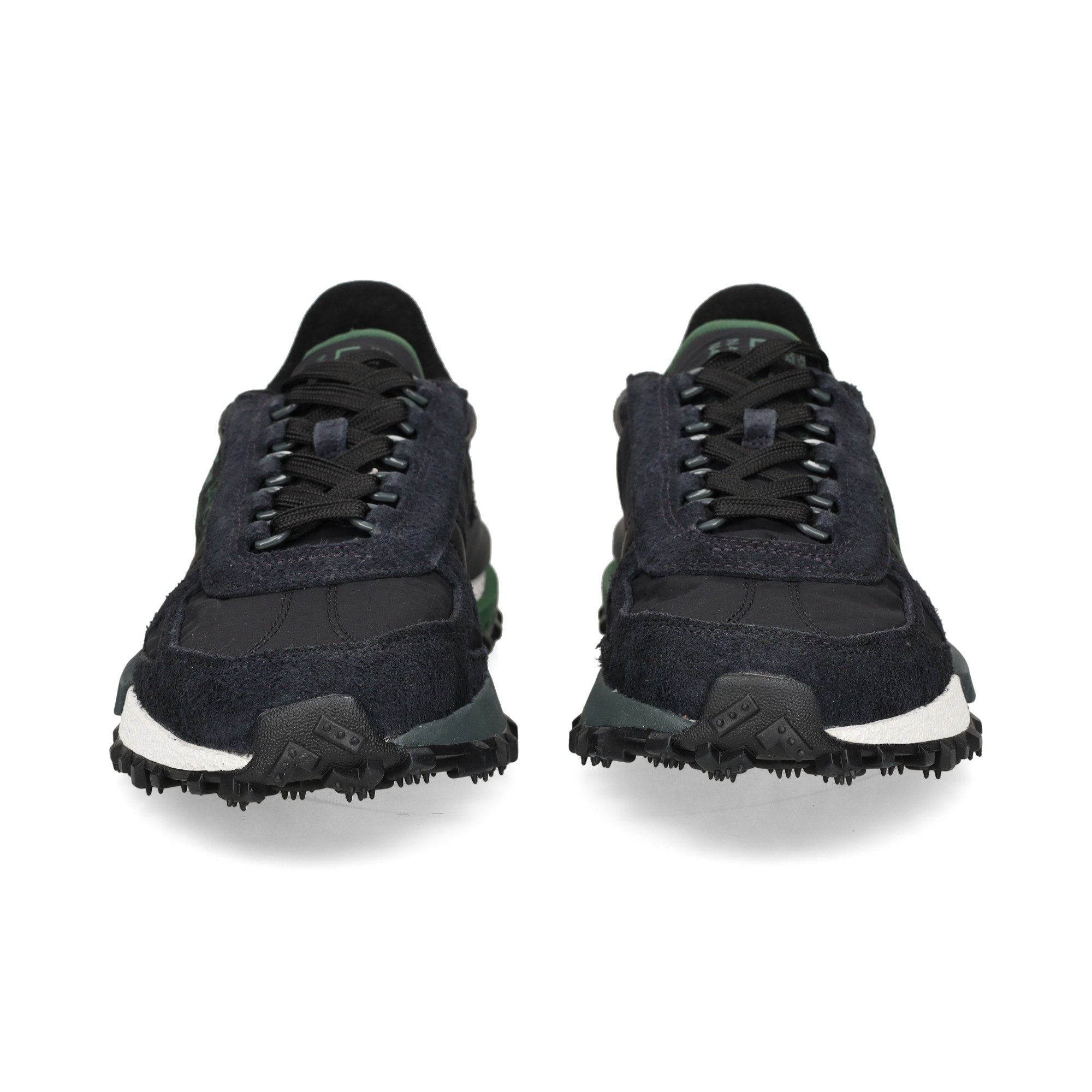 zapatilla-running-nailon-ante-negro